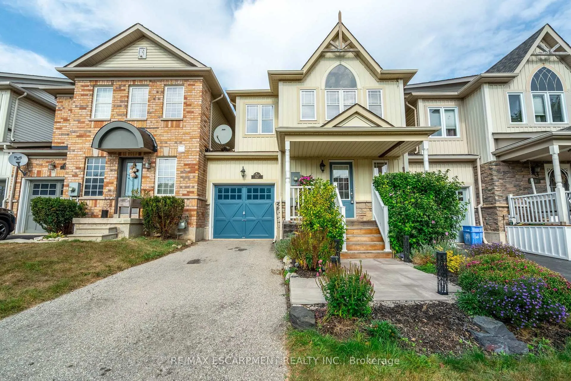 Photo 1 of 67 Golden Iris Crescent, Hamilton, Waterdown — HOMEH