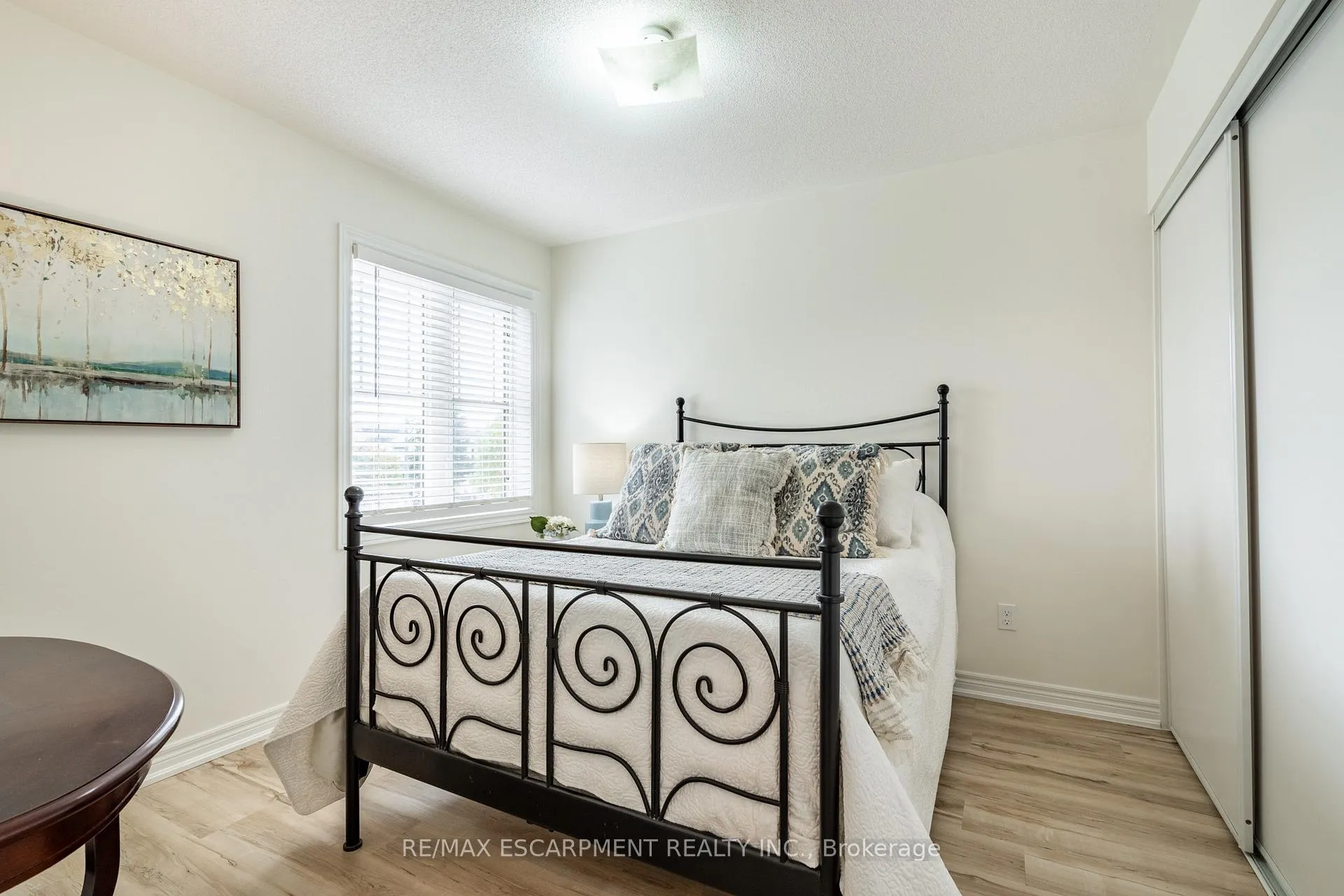 Photo 21 of 67 Golden Iris Crescent, Hamilton, Waterdown — HOMEH