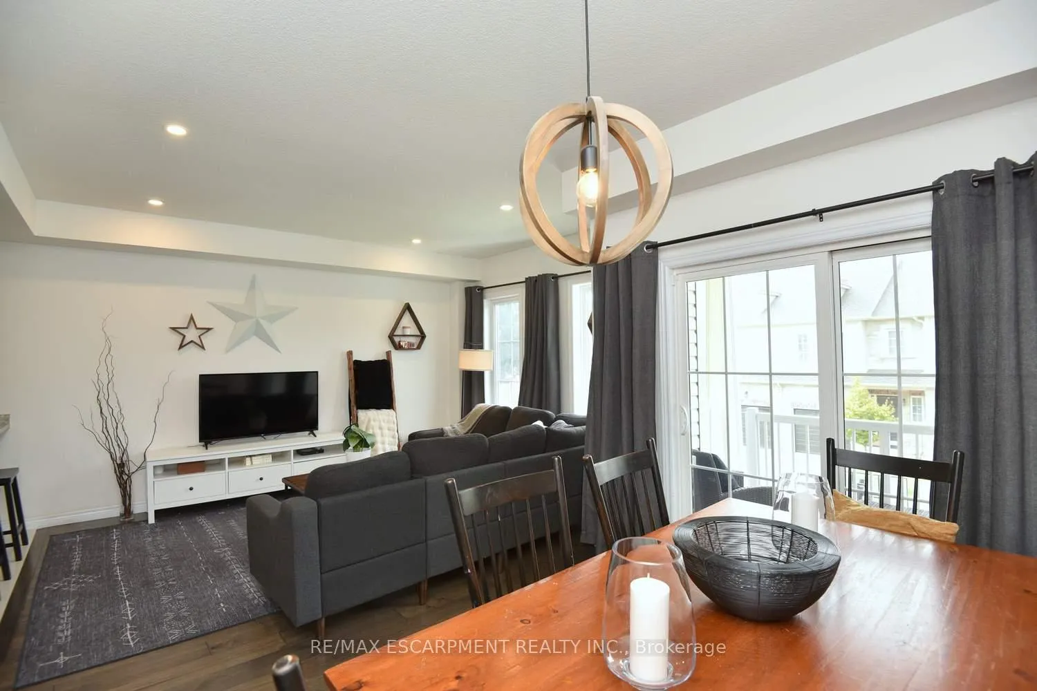 Photo 14 of 8 Sharp Drive, Hamilton, Ancaster — HOMEH