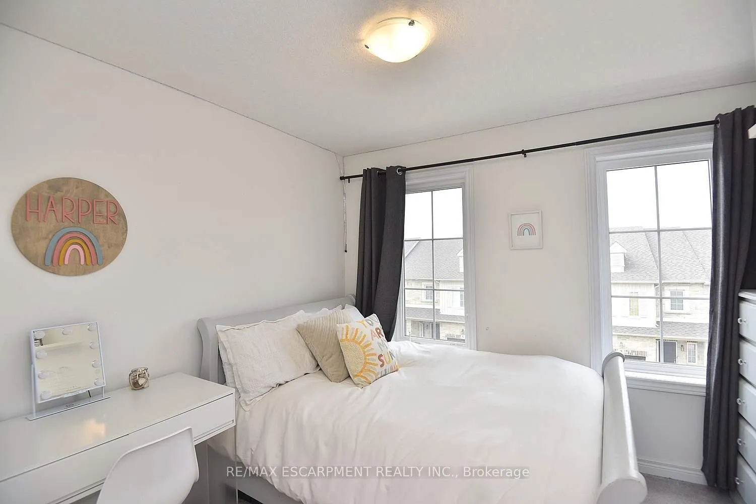 Photo 24 of 8 Sharp Drive, Hamilton, Ancaster — HOMEH