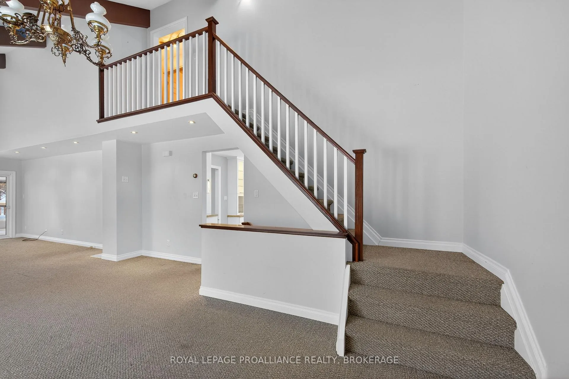 Photo 13 of 3961 Waterfall Lane, Frontenac, Frontenac South — HOMEH
