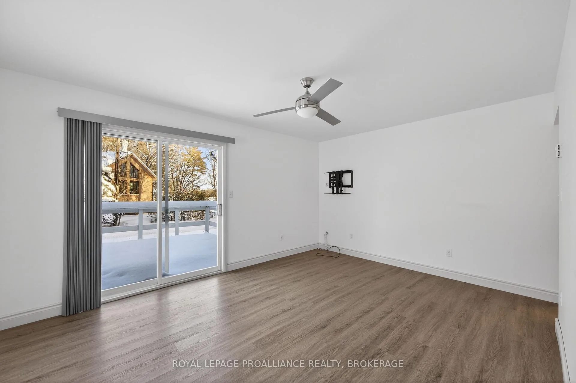 Photo 29 of 3961 Waterfall Lane, Frontenac, Frontenac South — HOMEH