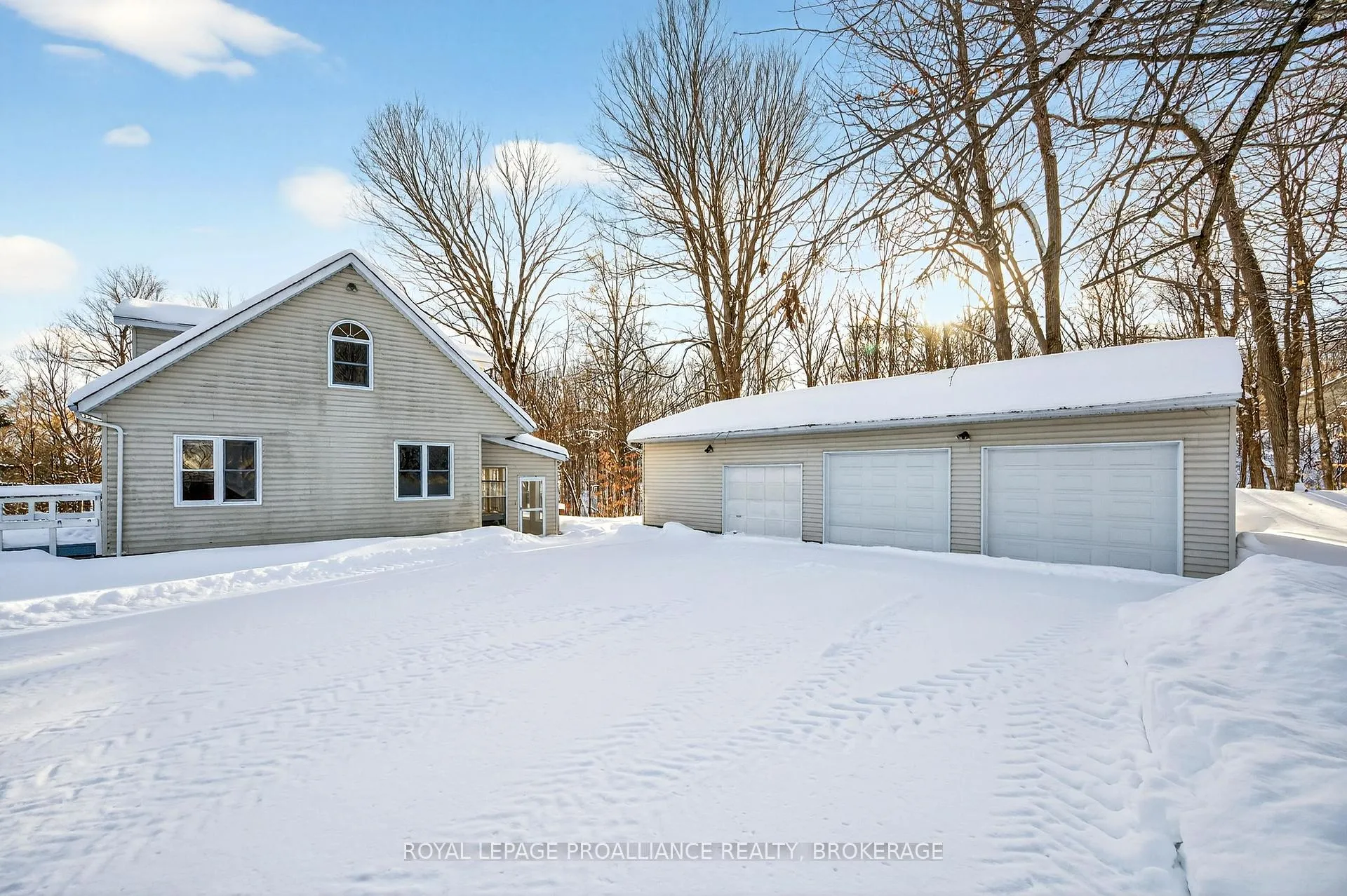 Photo 41 of 3961 Waterfall Lane, Frontenac, Frontenac South — HOMEH