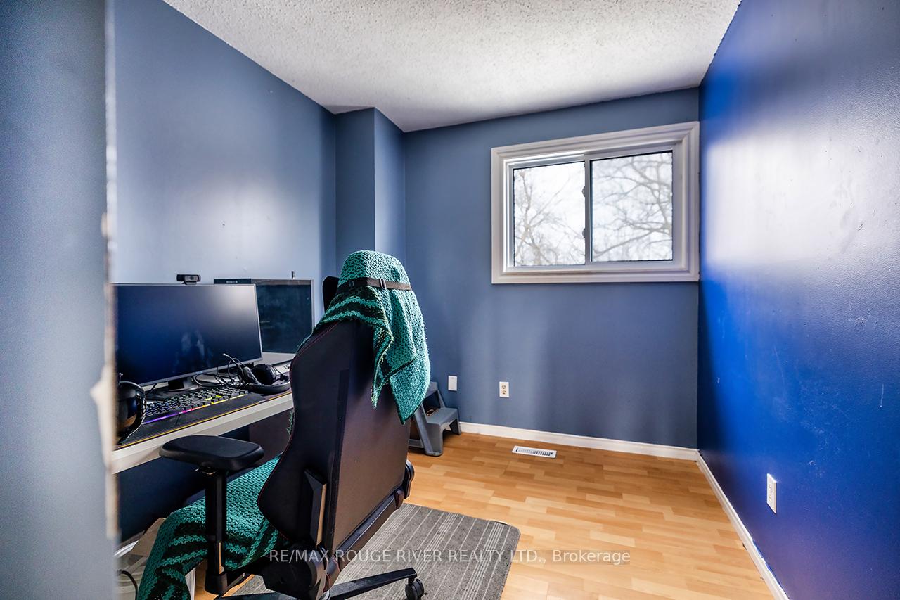 Photo 19 of 107 Galbraith Court, Clarington, Bowmanville — HOMEH