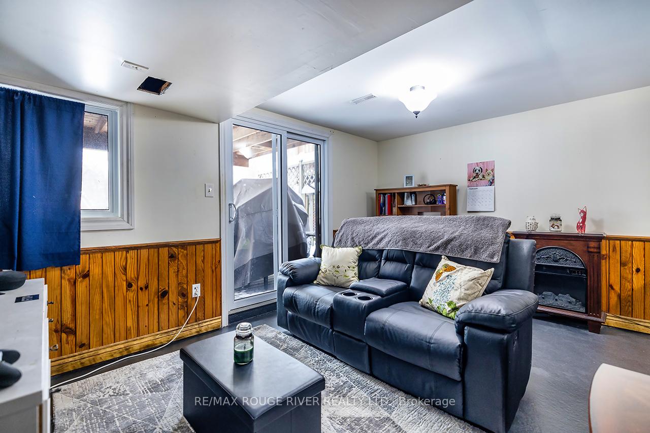 Photo 24 of 107 Galbraith Court, Clarington, Bowmanville — HOMEH