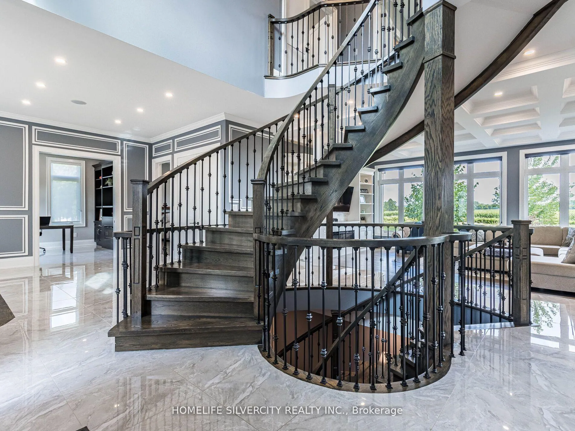 Photo 7 of 63 Poplar Street, Hamilton, Rural Ancaster — HOMEH