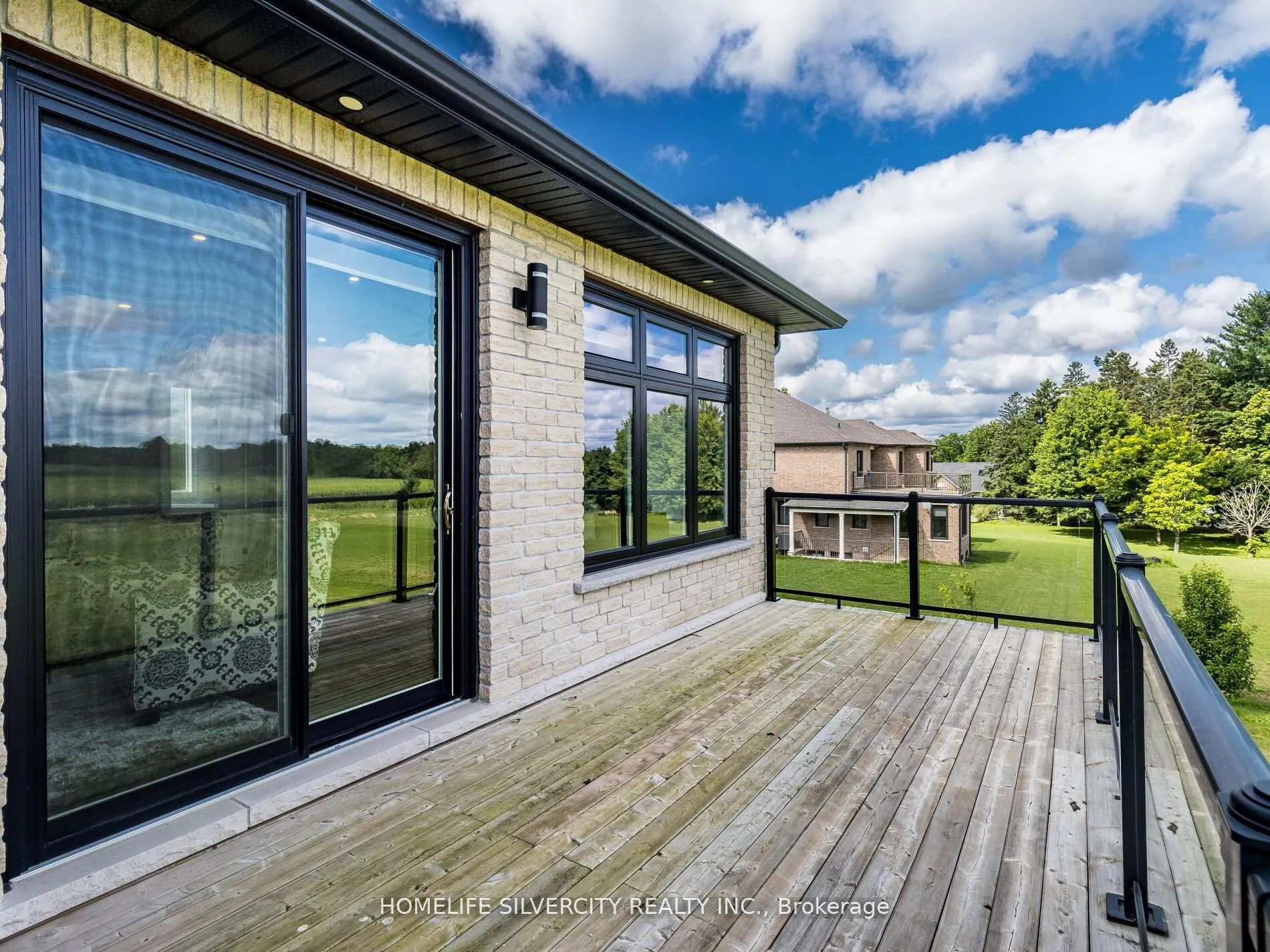 Photo 25 of 63 Poplar Street, Hamilton, Rural Ancaster — HOMEH