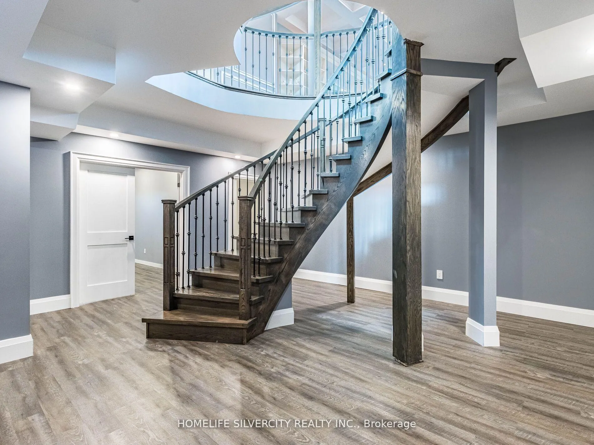 Photo 33 of 63 Poplar Street, Hamilton, Rural Ancaster — HOMEH