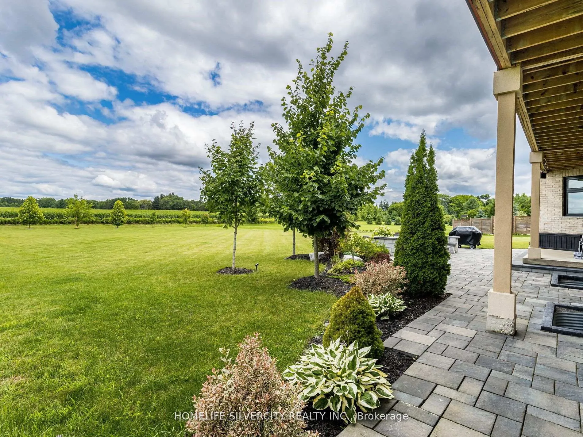 Photo 38 of 63 Poplar Street, Hamilton, Rural Ancaster — HOMEH