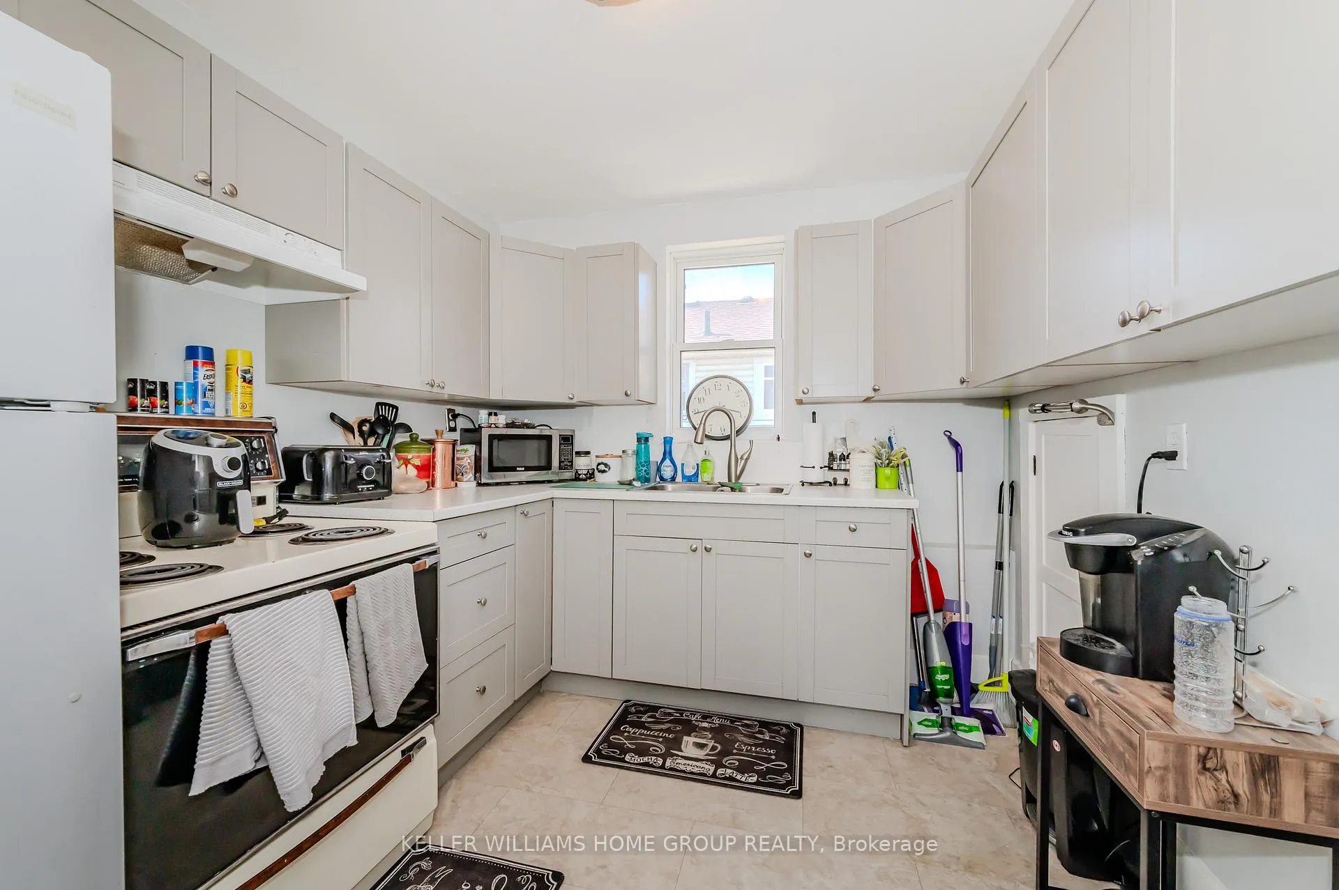 Photo 17 of 127 Mill Street, Kitchener — HOMEH