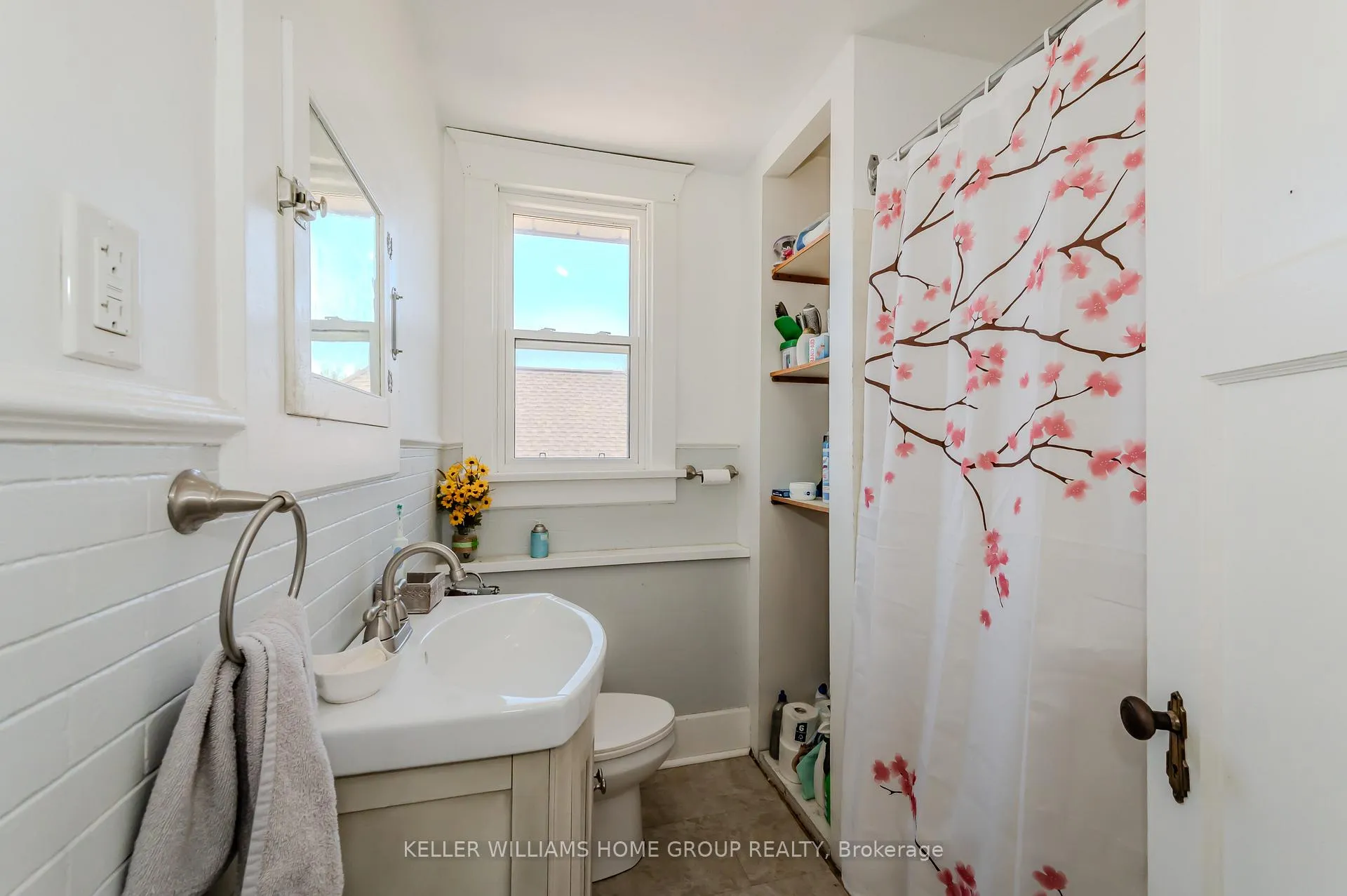 Photo 24 of 127 Mill Street, Kitchener — HOMEH