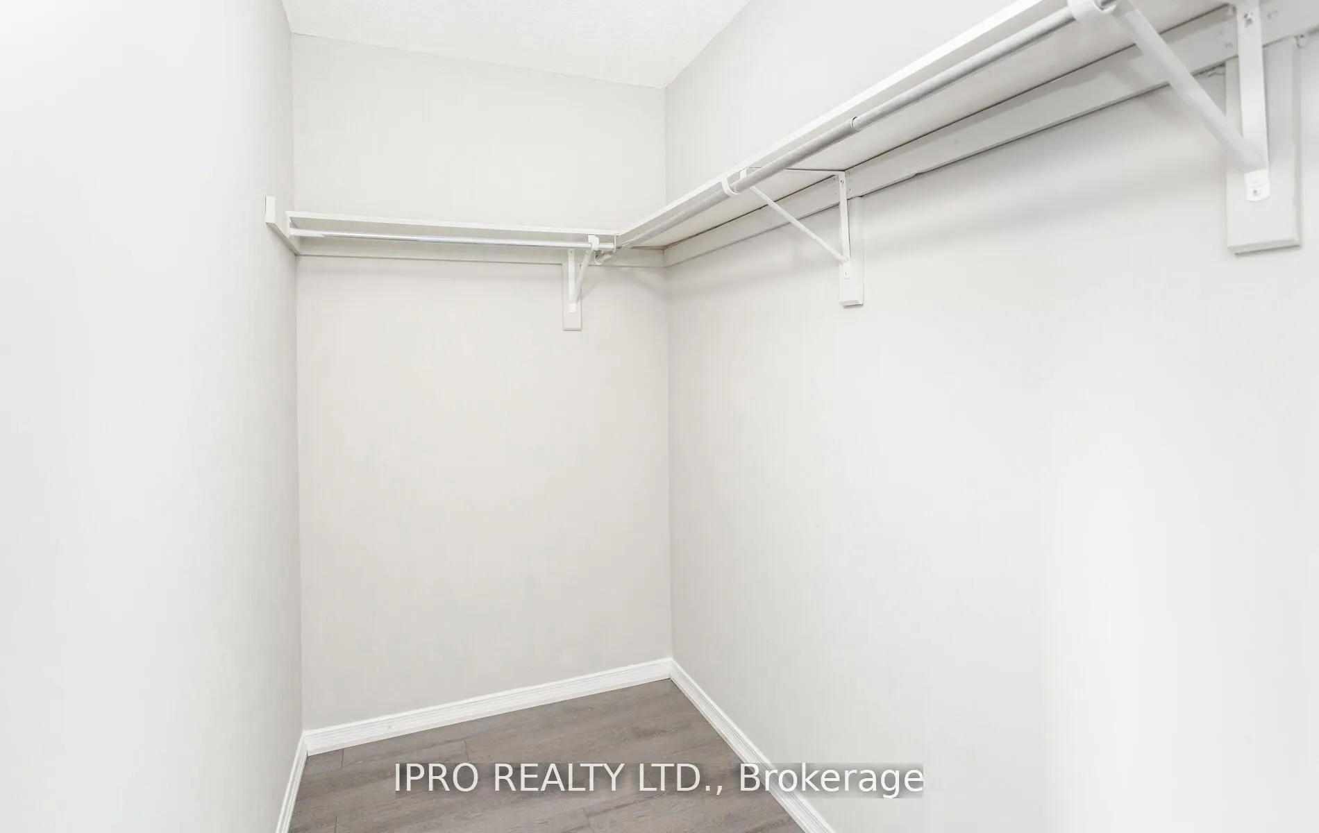Photo 22 of 83 Bankfield Crescent, Hamilton, Stoney Creek Mountain — HOMEH
