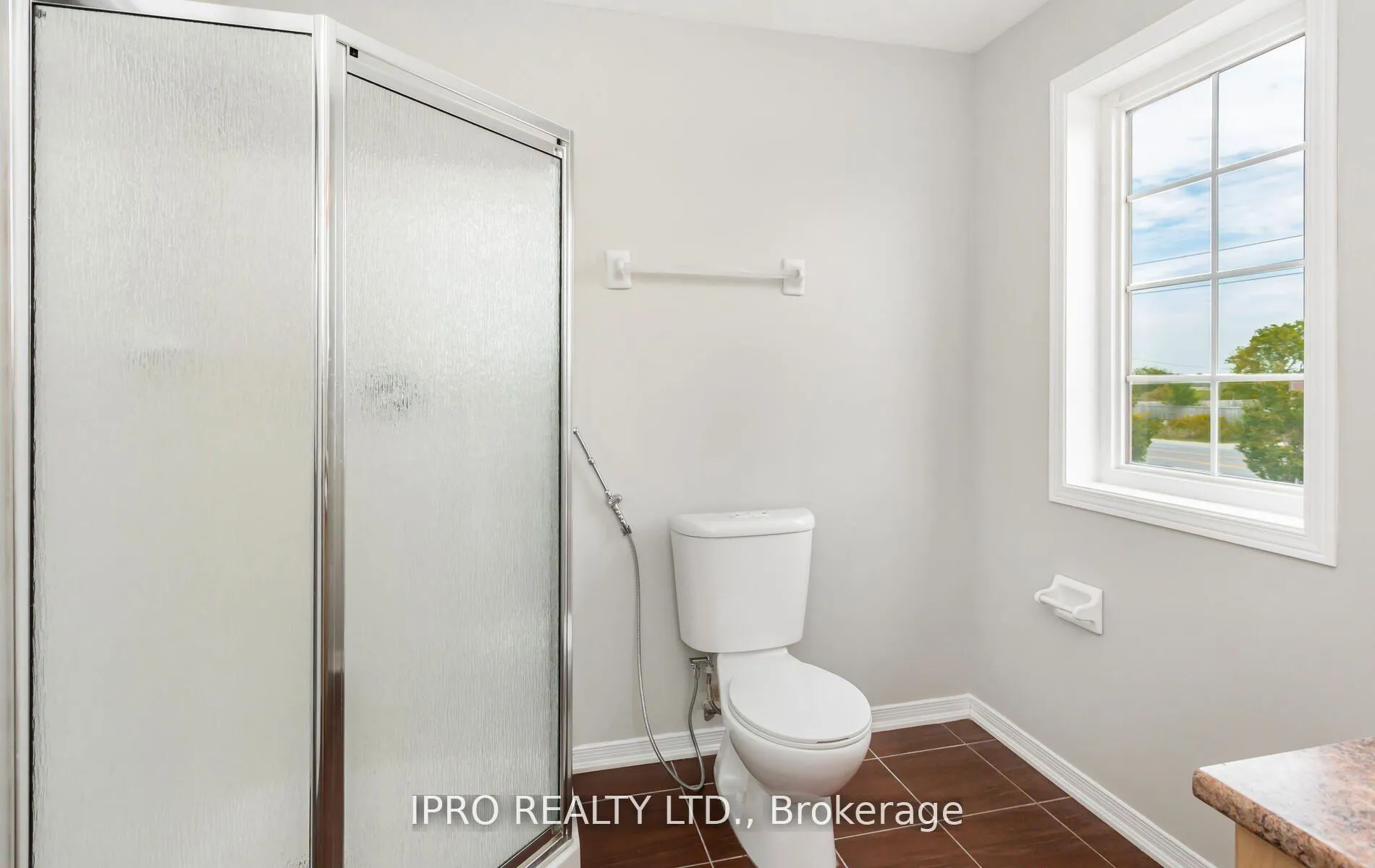 Photo 24 of 83 Bankfield Crescent, Hamilton, Stoney Creek Mountain — HOMEH