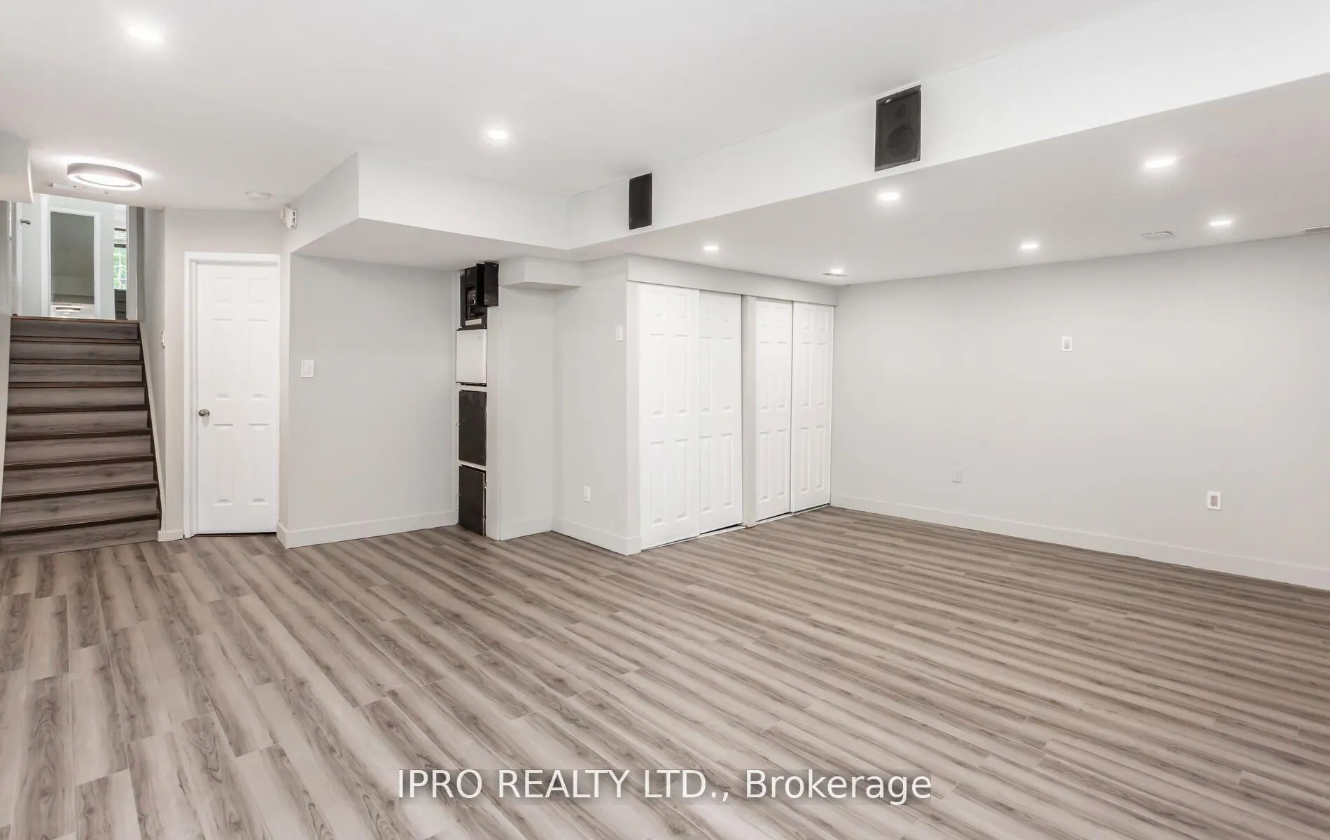 Photo 27 of 83 Bankfield Crescent, Hamilton, Stoney Creek Mountain — HOMEH