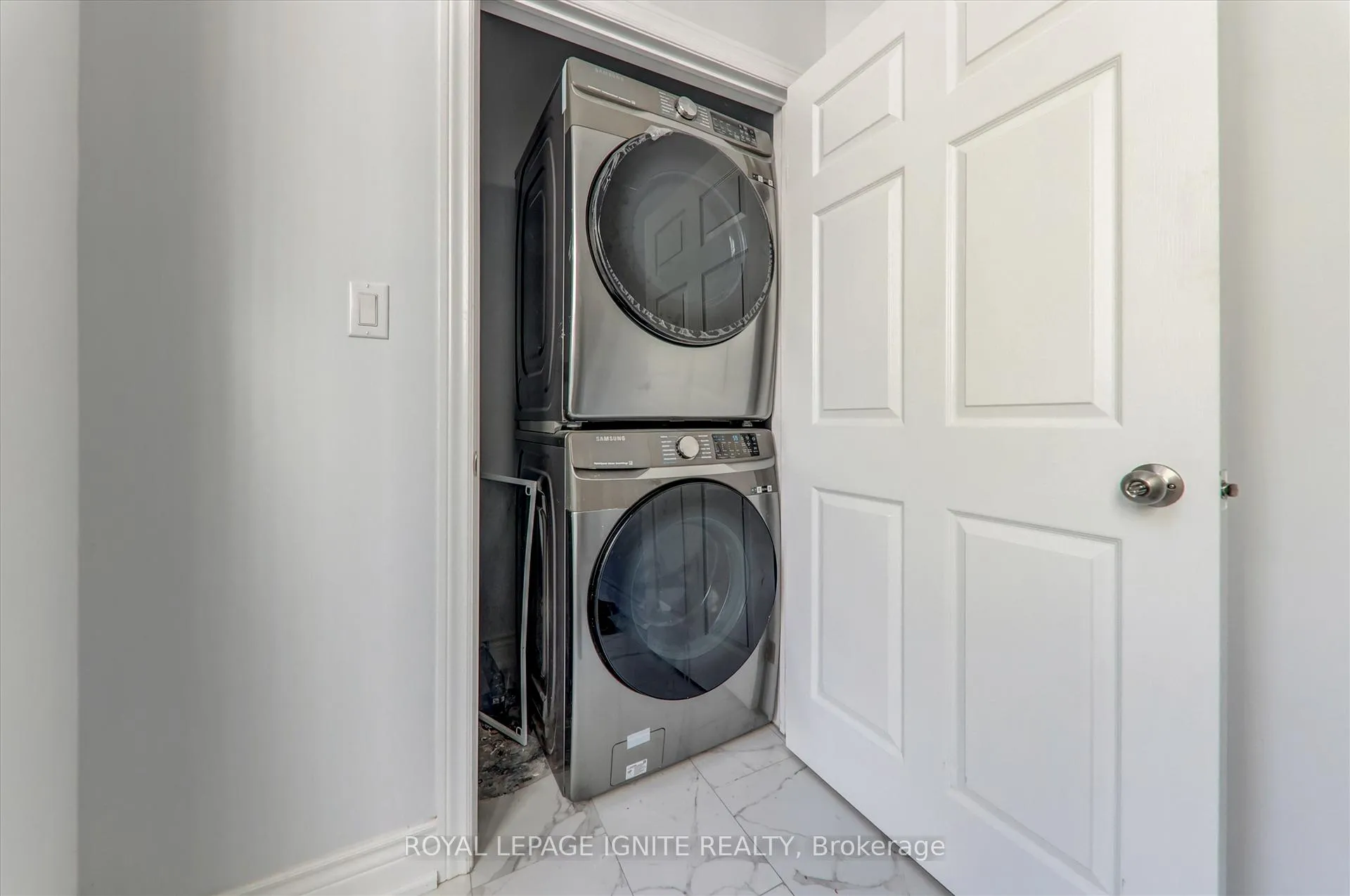 Photo 34 of 123 Baldwin Street, Whitby, Brooklin — HOMEH