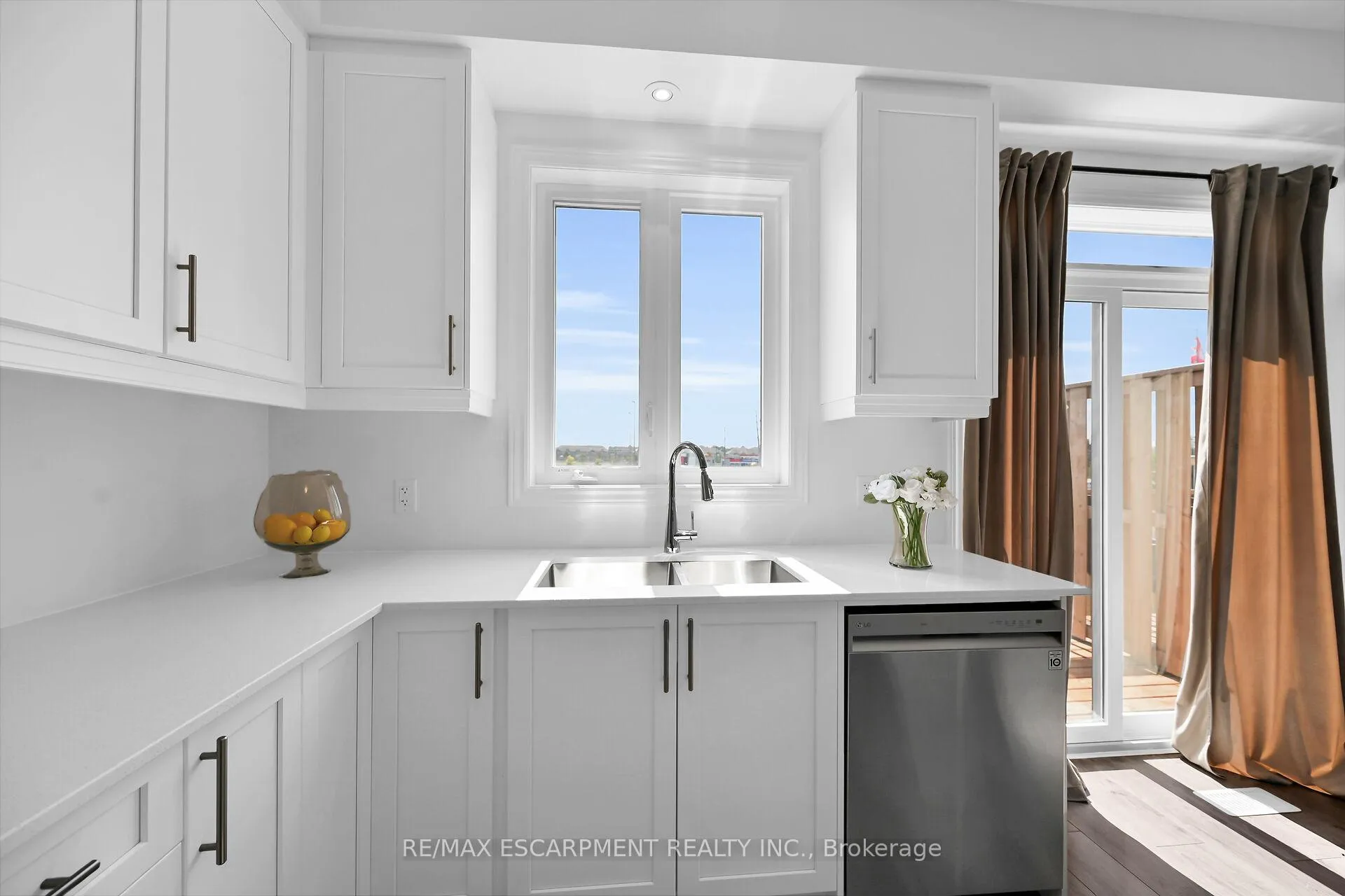 Photo 9 of Unit 42, 61 Soho Street, Hamilton, Stoney Creek Mountain — HOMEH