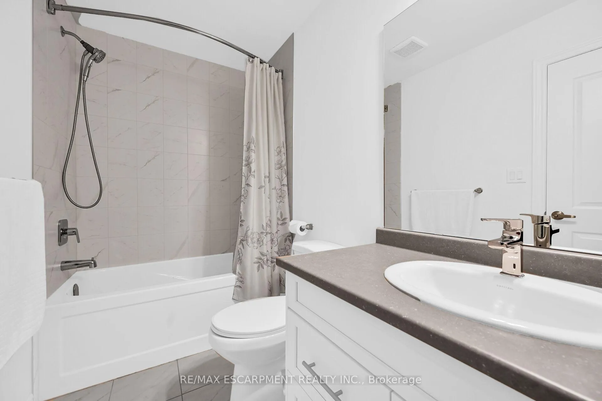 Photo 24 of Unit 42, 61 Soho Street, Hamilton, Stoney Creek Mountain — HOMEH