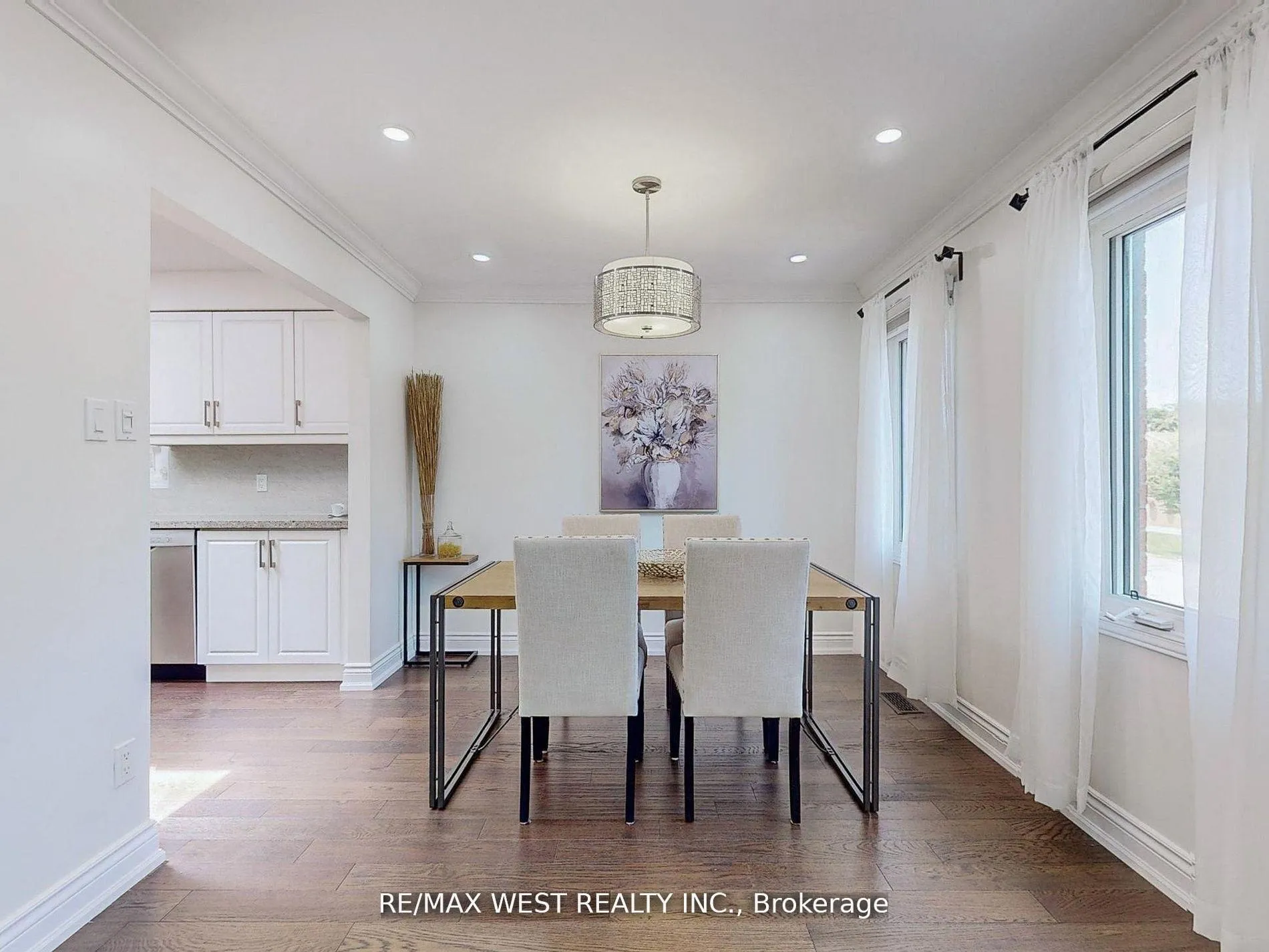 Photo 6 of 621 Ariel Crescent, Pickering, Amberlea — HOMEH