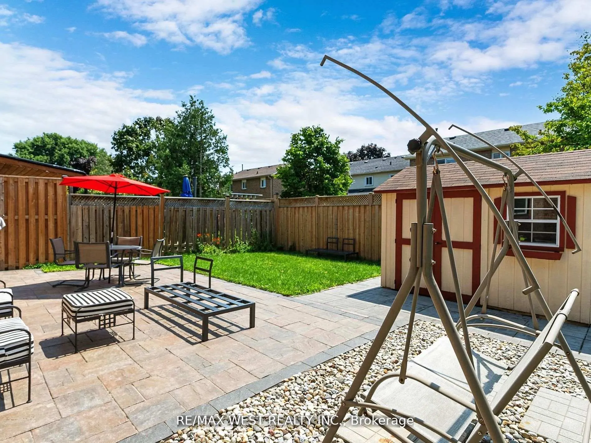 Photo 24 of 621 Ariel Crescent, Pickering, Amberlea — HOMEH