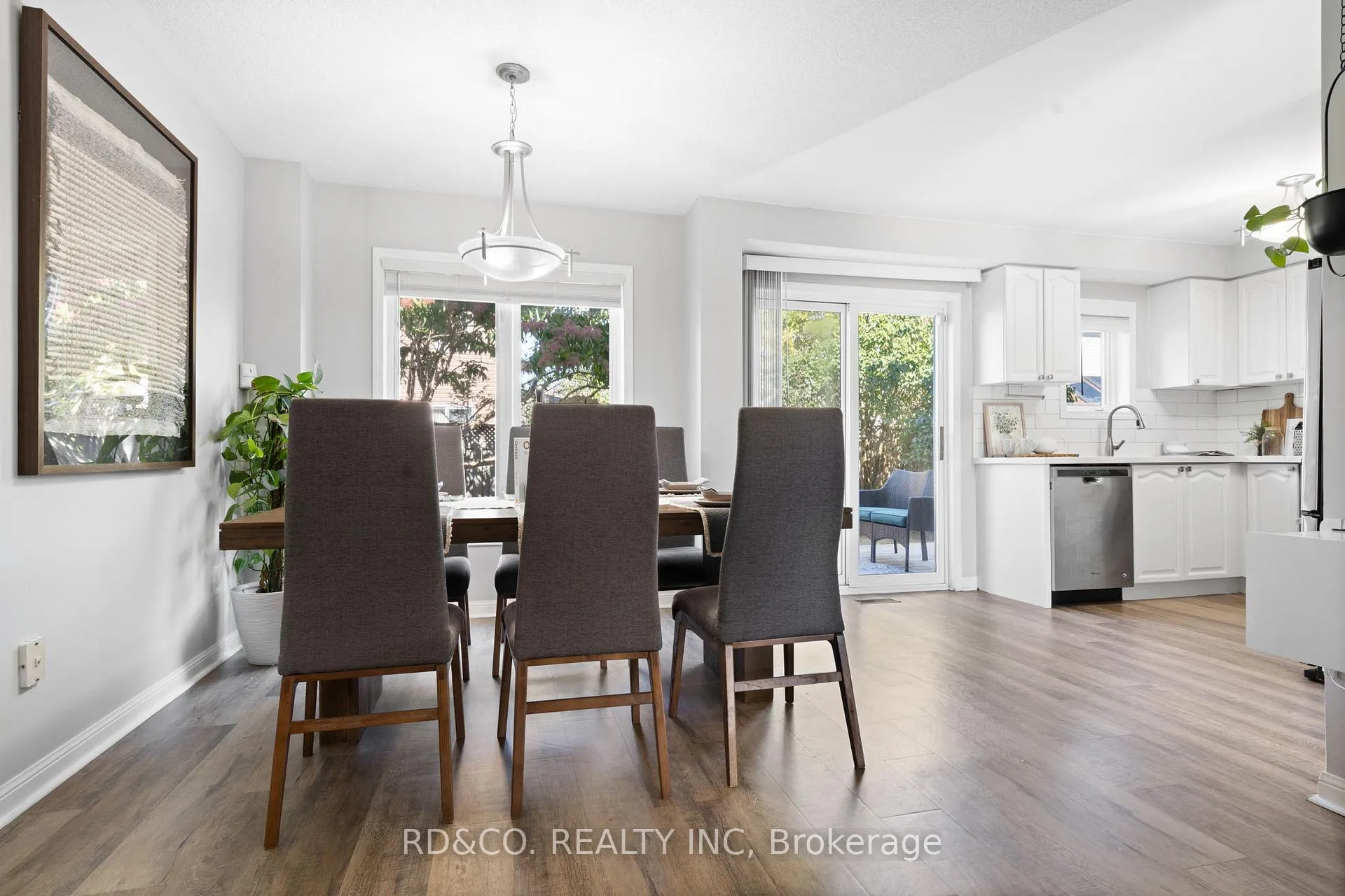 Photo 8 of 22 Beacham Crescent, Clarington, Newcastle — HOMEH