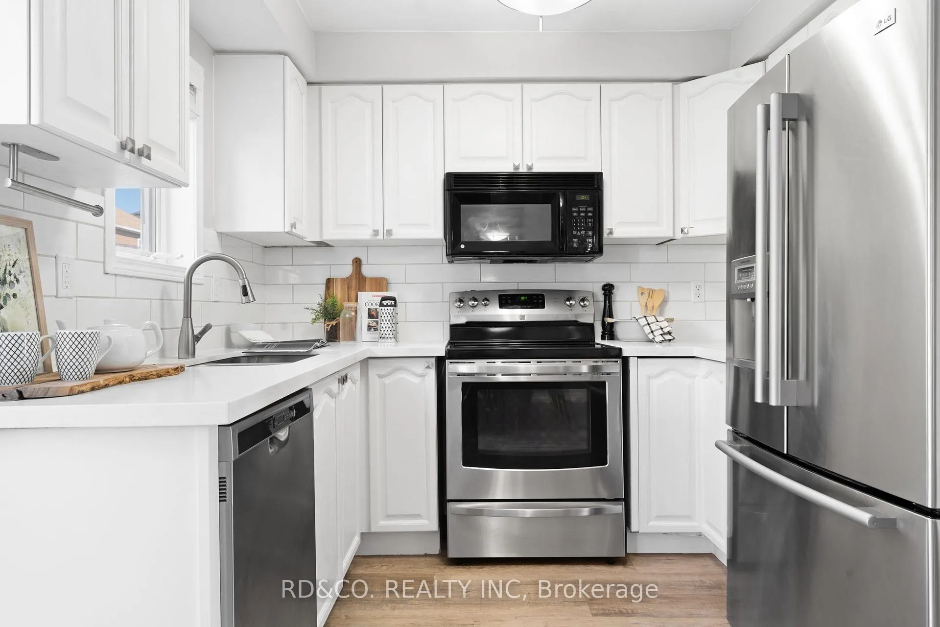 Photo 10 of 22 Beacham Crescent, Clarington, Newcastle — HOMEH