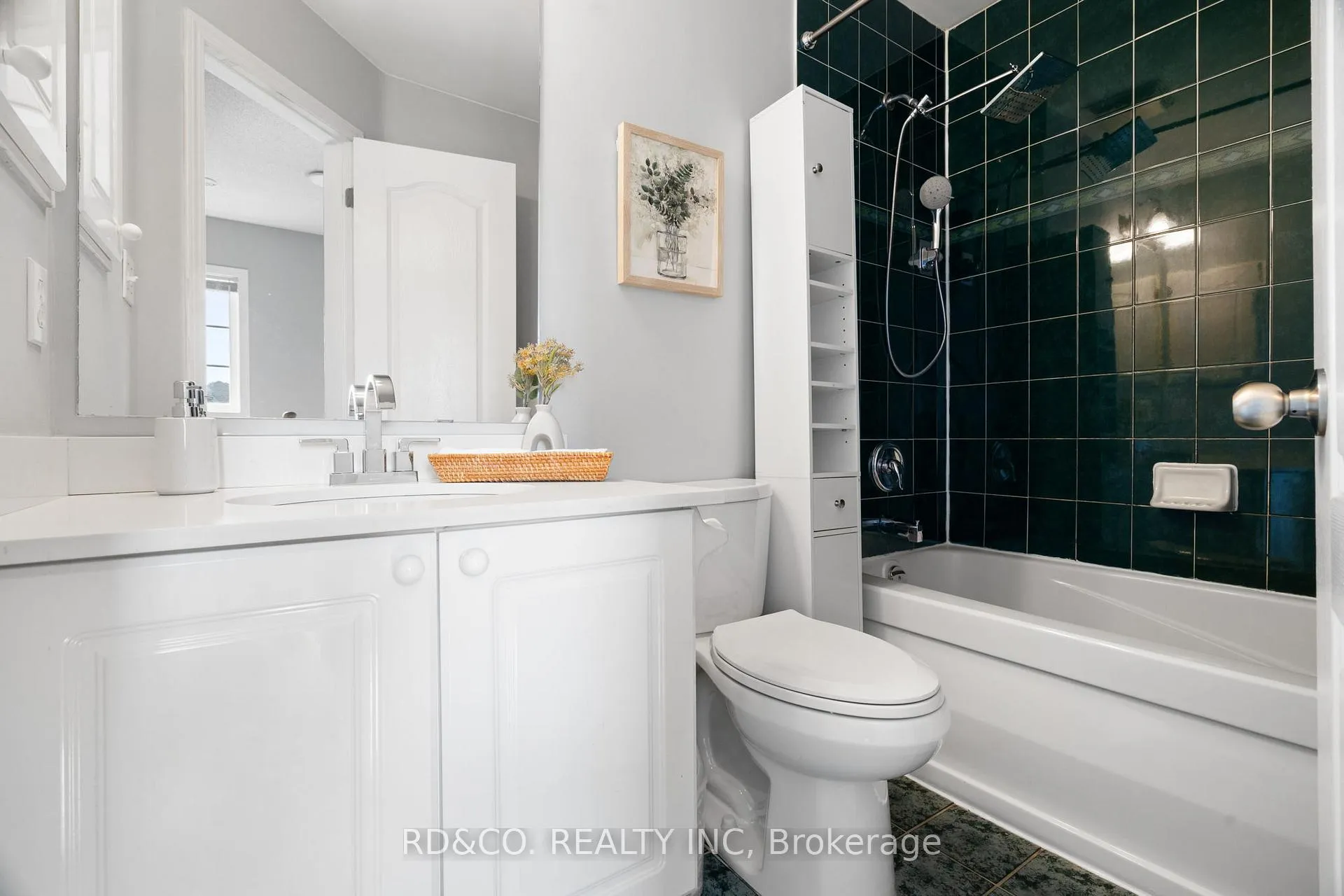 Photo 18 of 22 Beacham Crescent, Clarington, Newcastle — HOMEH