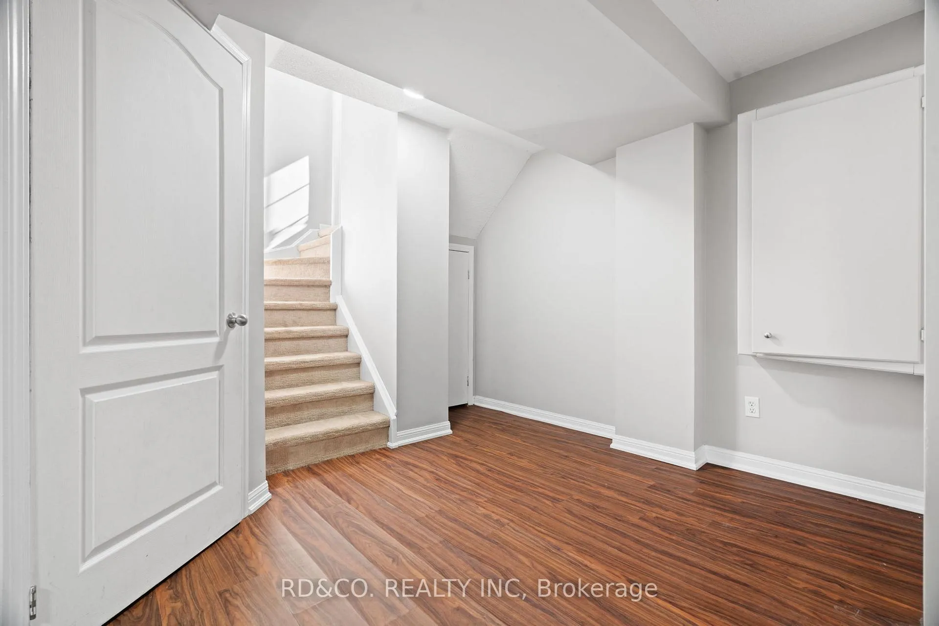 Photo 19 of 22 Beacham Crescent, Clarington, Newcastle — HOMEH