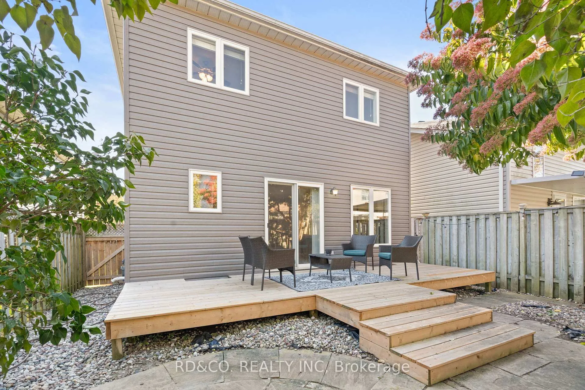 Photo 23 of 22 Beacham Crescent, Clarington, Newcastle — HOMEH