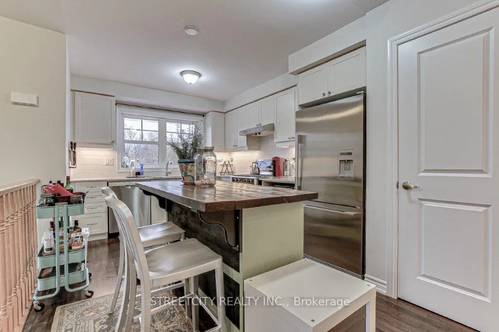 Photo 3 of Unit 6, 701 Homer Watson Boulevard, Kitchener — HOMEH