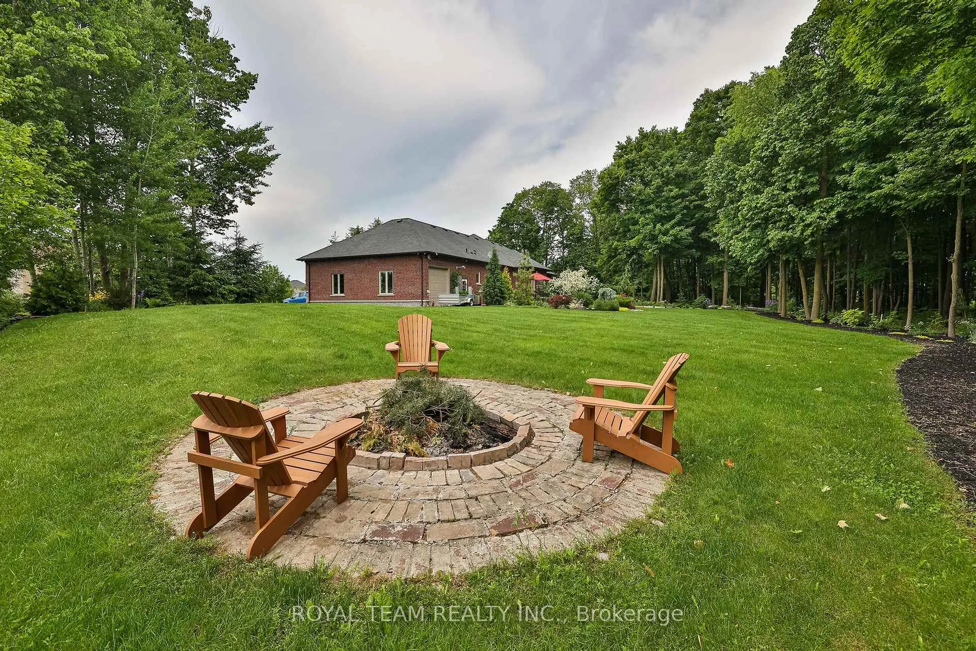 Photo 35 of 57 Stonesthrow Crescent, Uxbridge, Rural Uxbridge — HOMEH