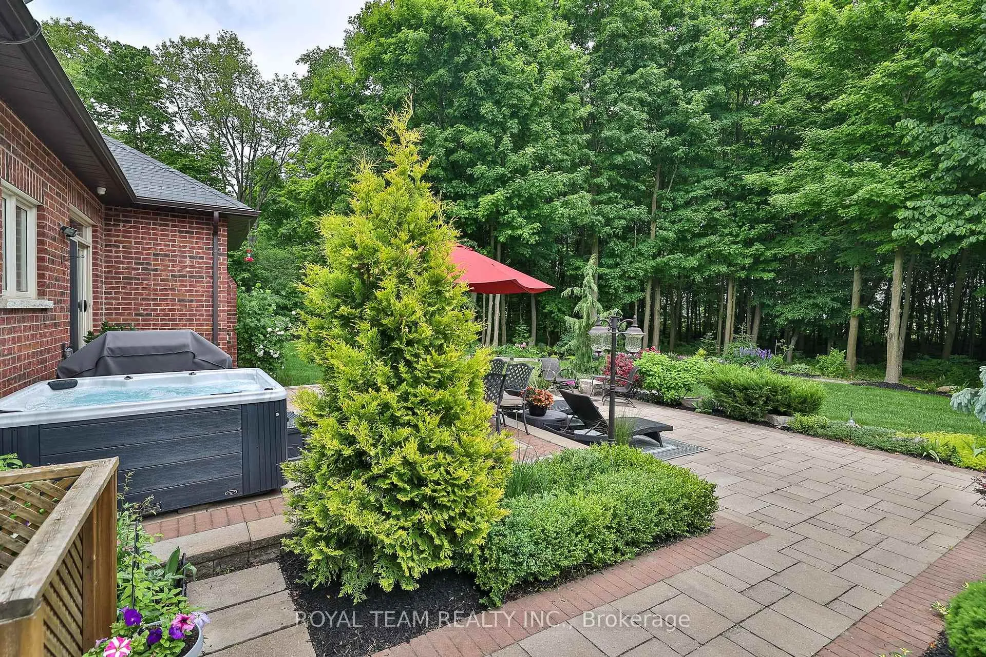 Photo 37 of 57 Stonesthrow Crescent, Uxbridge, Rural Uxbridge — HOMEH