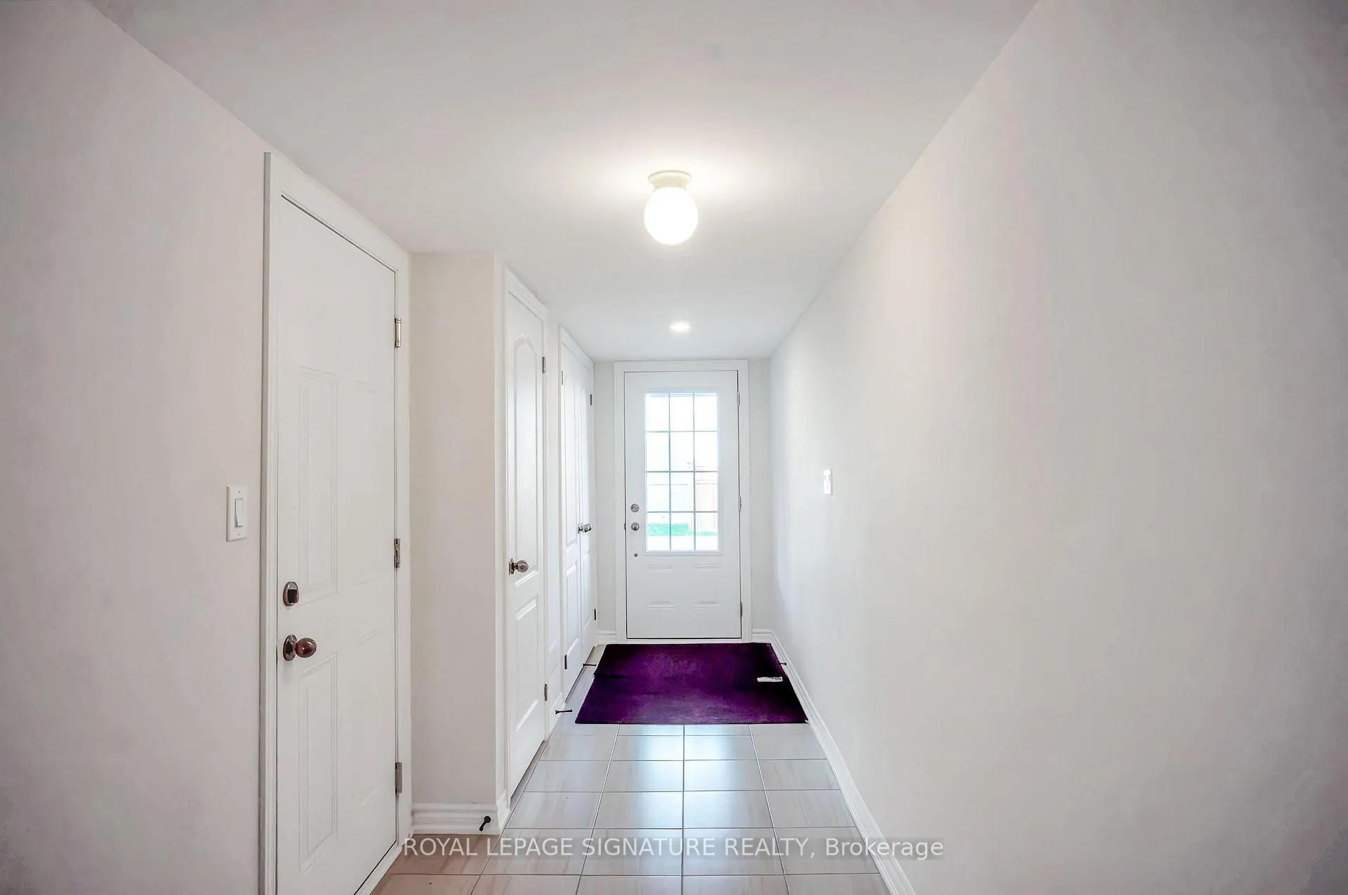 Photo 2 of 31 Honey Crisp Lane, Clarington, Bowmanville — HOMEH