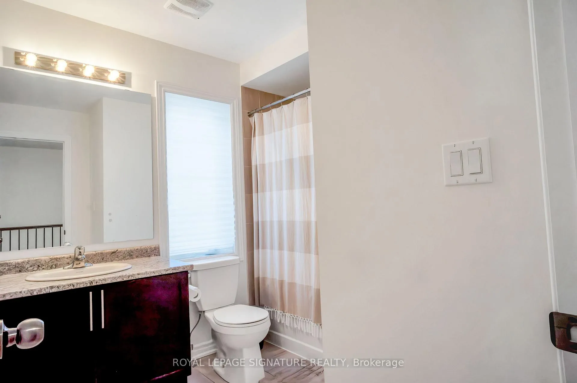 Photo 20 of 31 Honey Crisp Lane, Clarington, Bowmanville — HOMEH