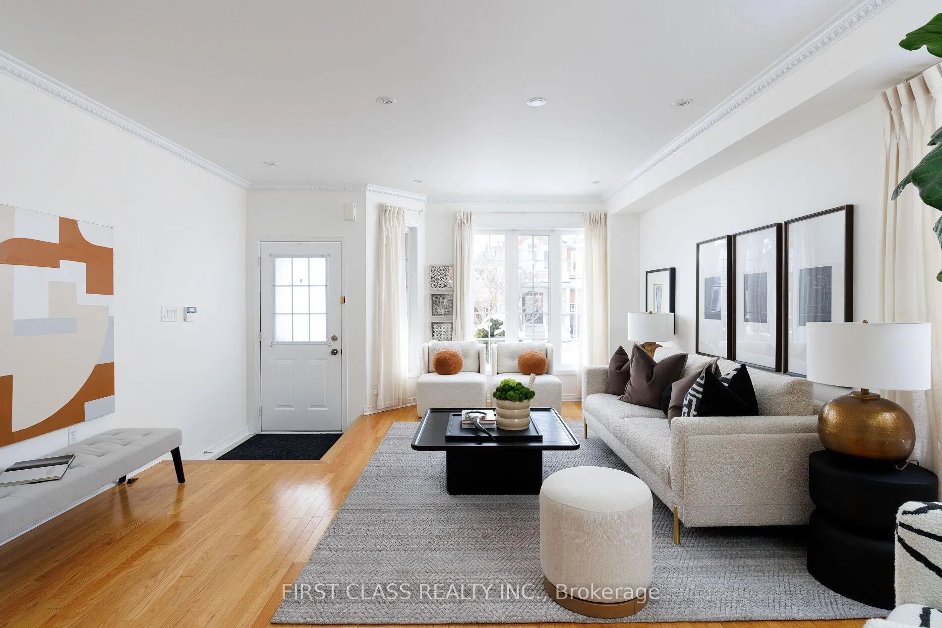 Photo 6 of 39 Dylan Street, Vaughan, Vellore Village — HOMEH