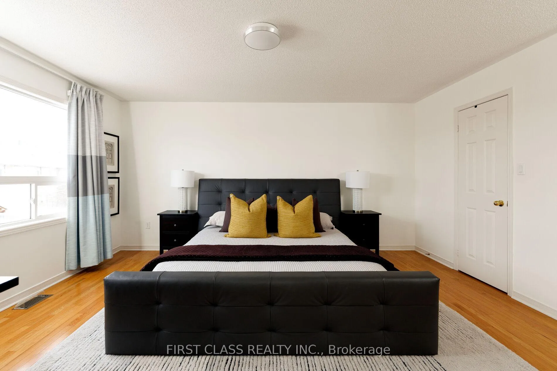 Photo 15 of 39 Dylan Street, Vaughan, Vellore Village — HOMEH