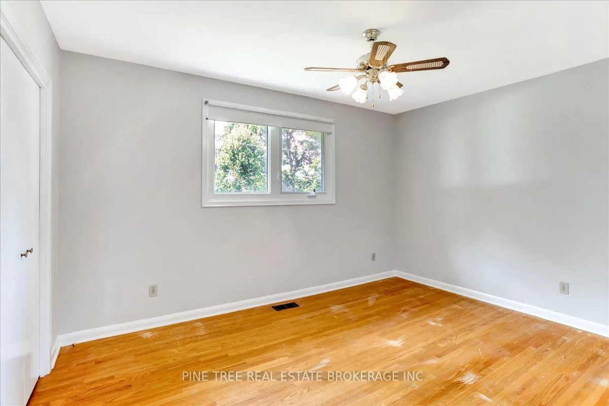 Photo 11 of 16 Lay Street, Barrie, City Centre — HOMEH