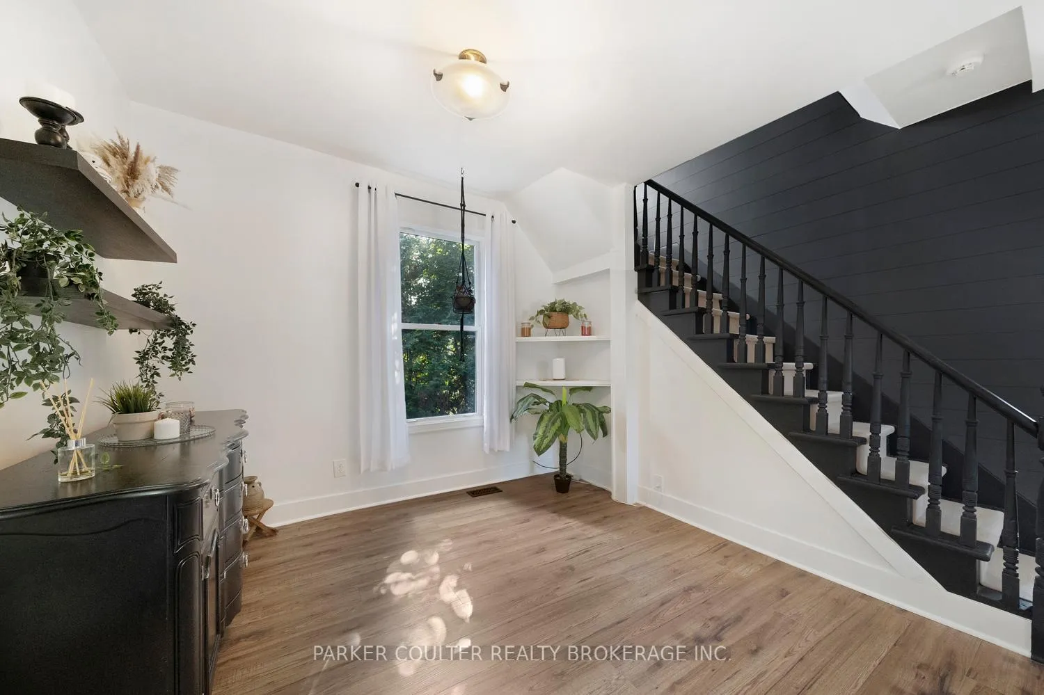 Photo 20 of 205 Fox Street, Penetanguishene — HOMEH