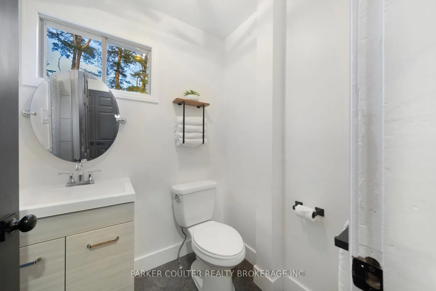 Photo 36 of 205 Fox Street, Penetanguishene — HOMEH
