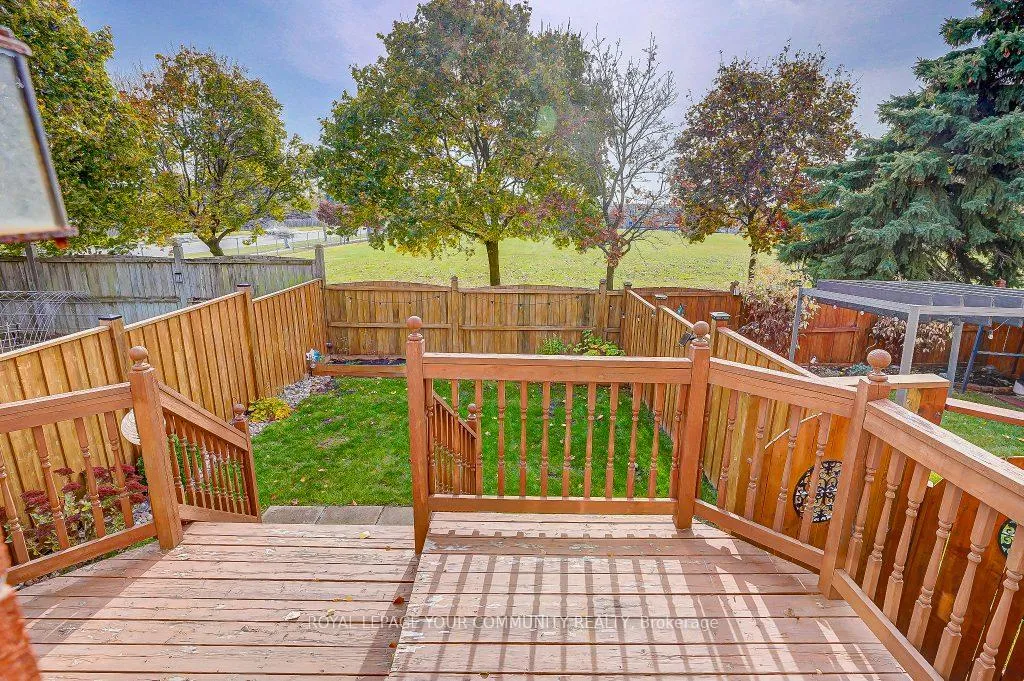 Photo 25 of 679 Graceland Court S, Pickering, Amberlea — HOMEH