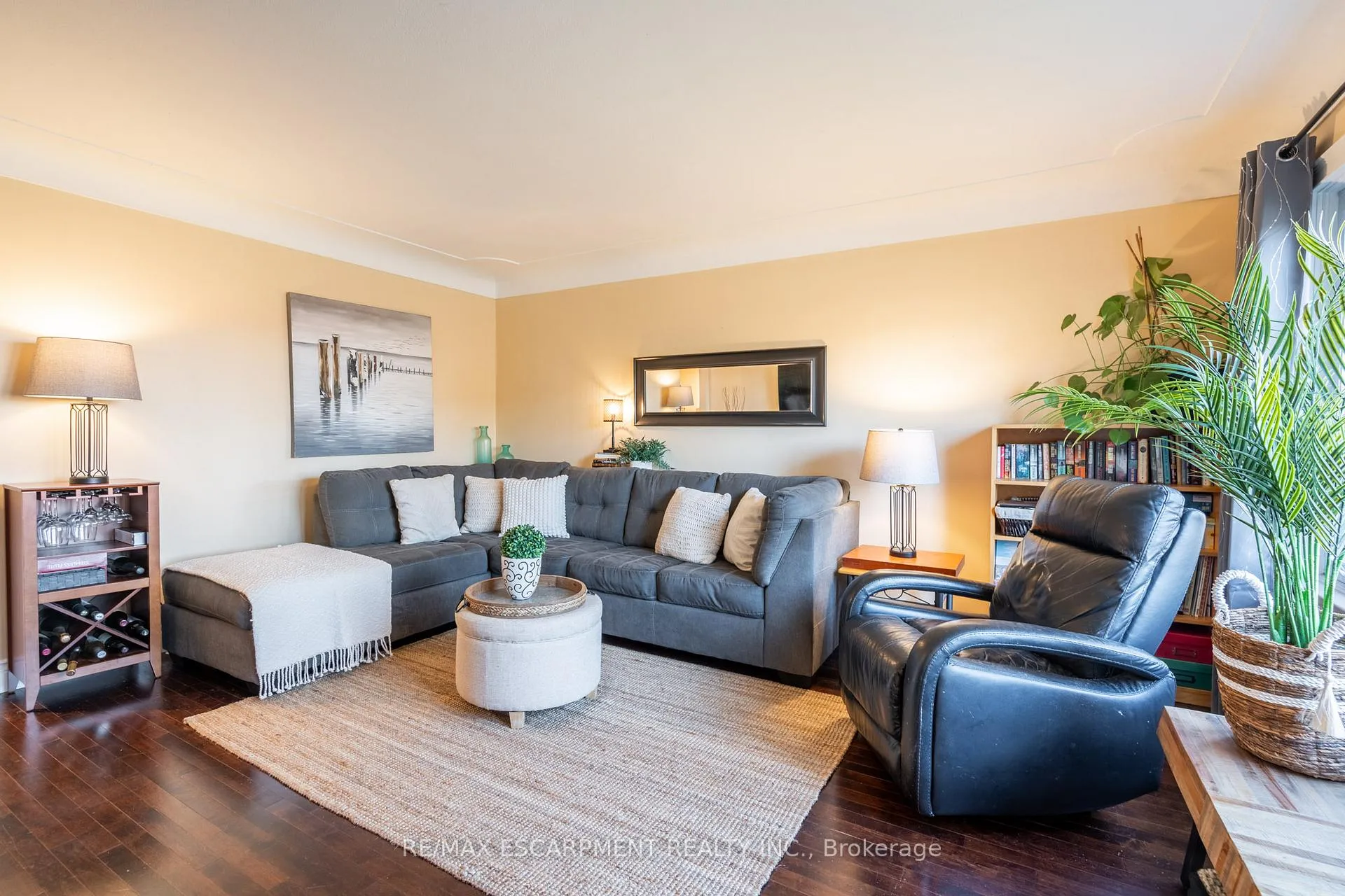 Photo 9 of 702 Seventh Avenue, Hamilton, Hampton Heights — HOMEH
