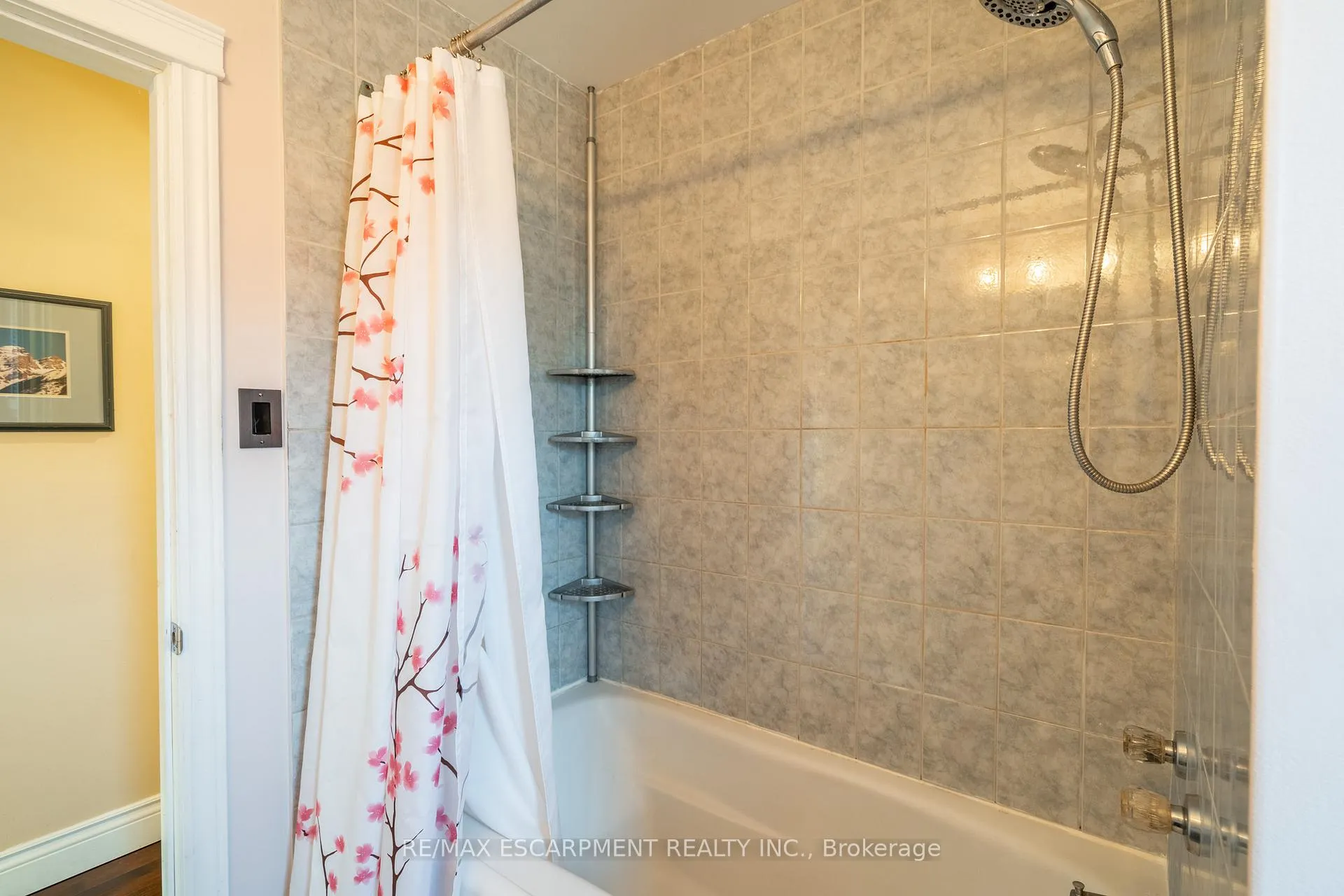 Photo 20 of 702 Seventh Avenue, Hamilton, Hampton Heights — HOMEH