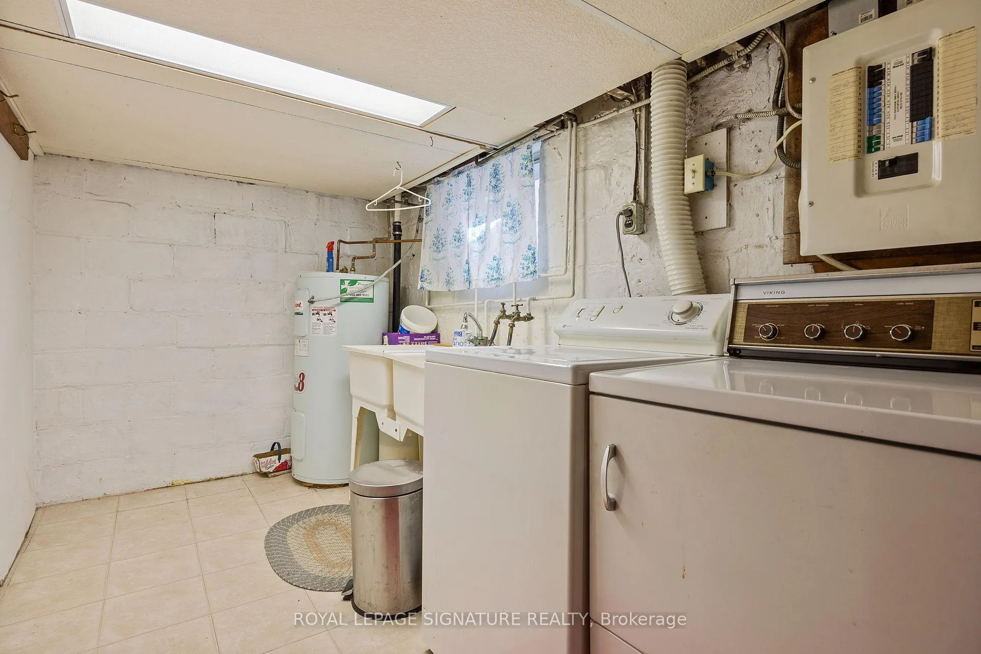 Photo 24 of 471 Roselawn Avenue, Toronto, Lawrence Park South — HOMEH