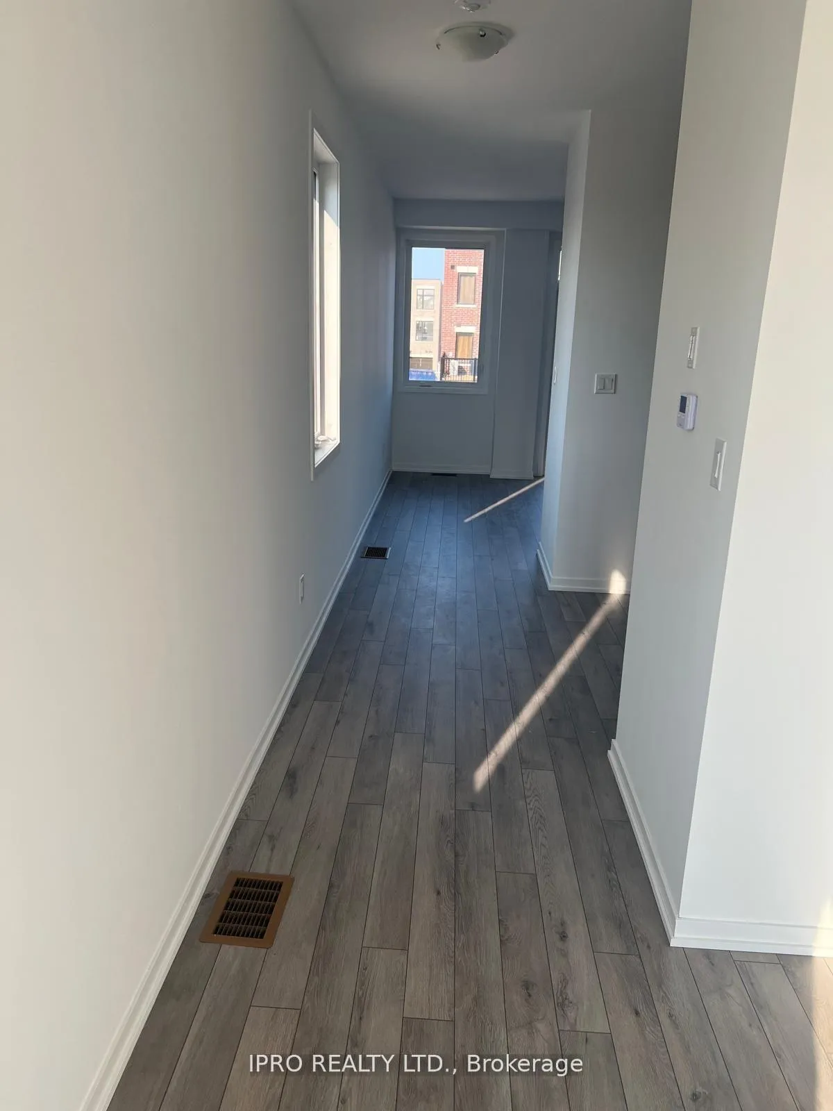 Photo 5 of 191 Monarch Avenue, Ajax, Central — HOMEH