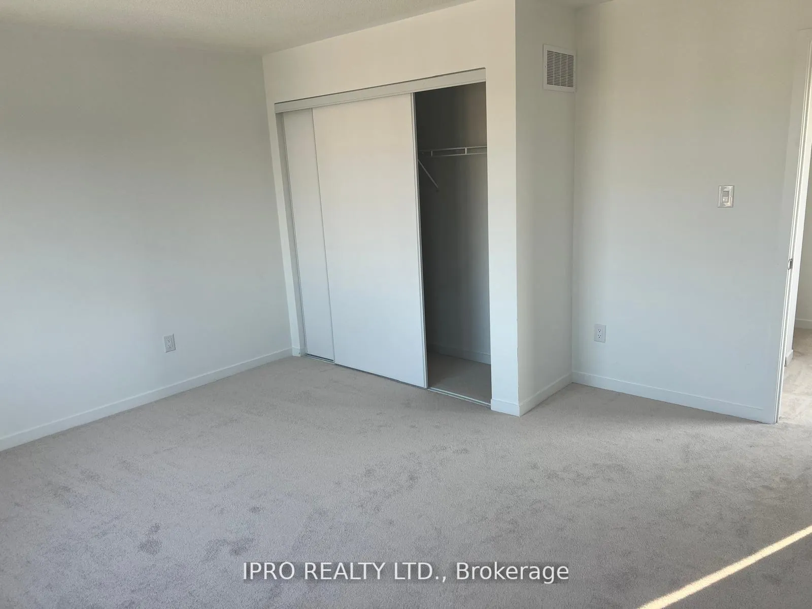 Photo 10 of 191 Monarch Avenue, Ajax, Central — HOMEH