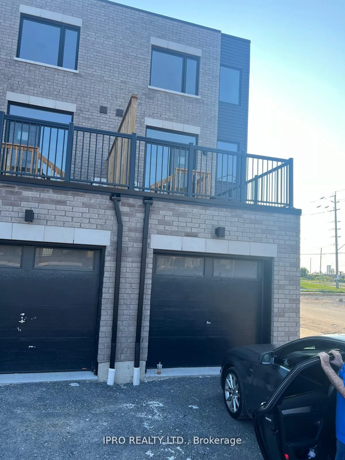 Photo 25 of 191 Monarch Avenue, Ajax, Central — HOMEH