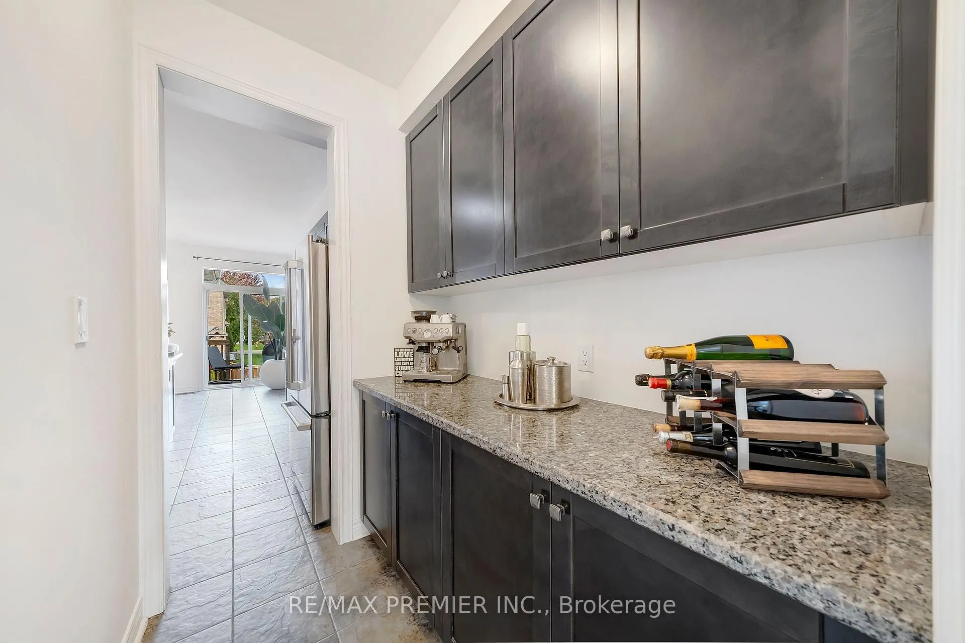 Photo 6 of 19 Billy Court, Caledon, Caledon East — HOMEH