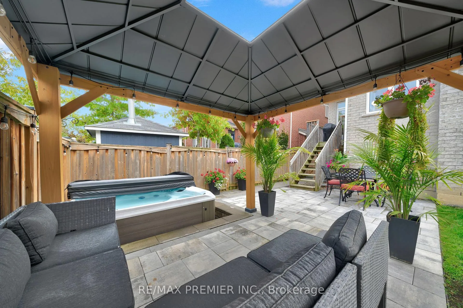 Photo 39 of 19 Billy Court, Caledon, Caledon East — HOMEH