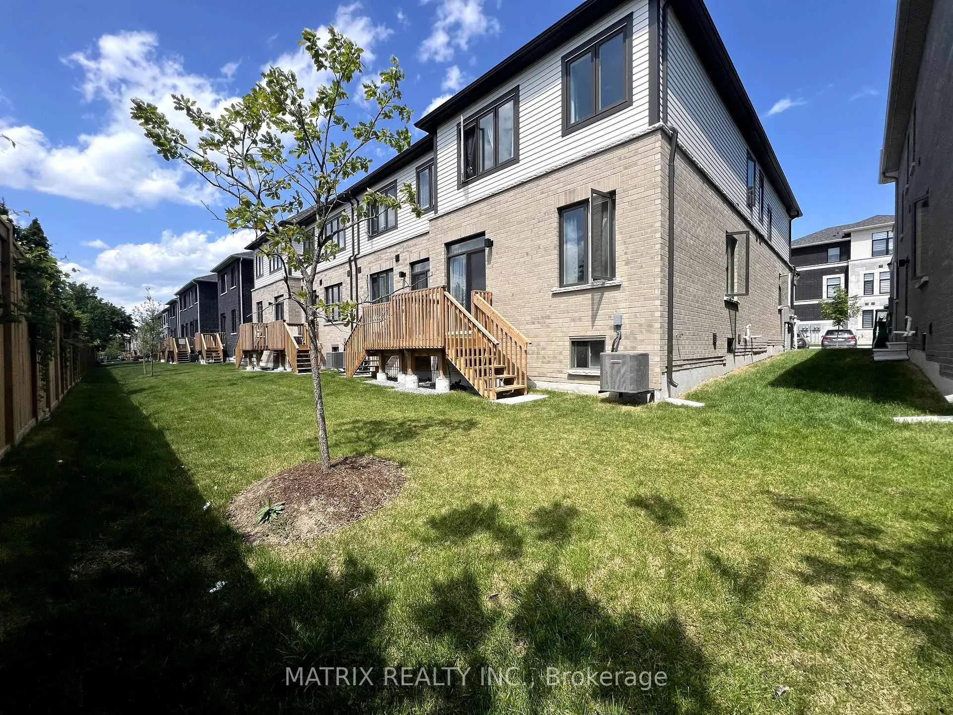 Photo 24 of 304 Okanagan Path, Oshawa, Donevan — HOMEH