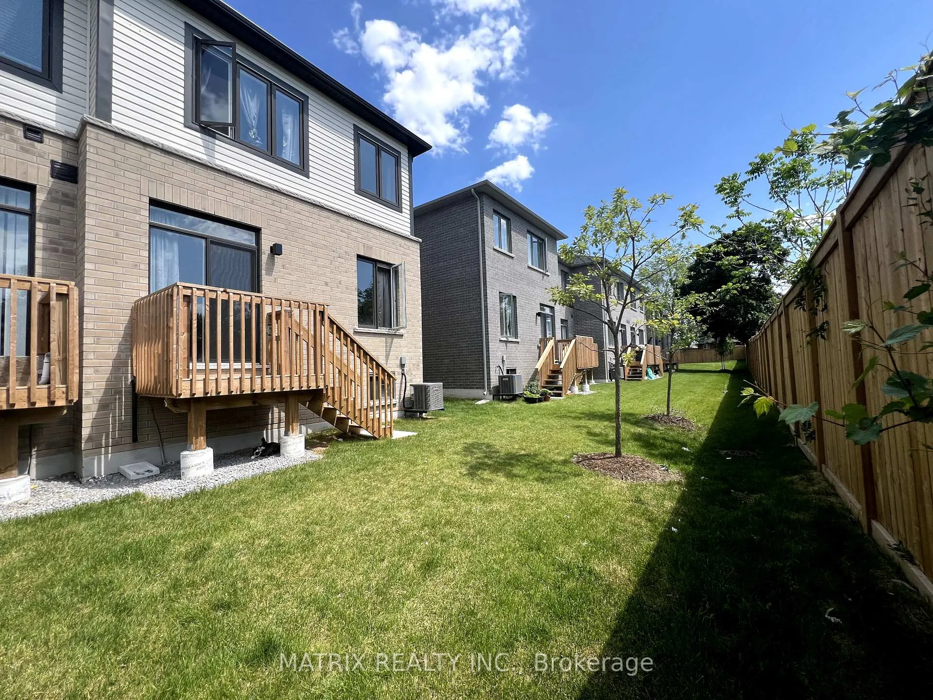 Photo 25 of 304 Okanagan Path, Oshawa, Donevan — HOMEH
