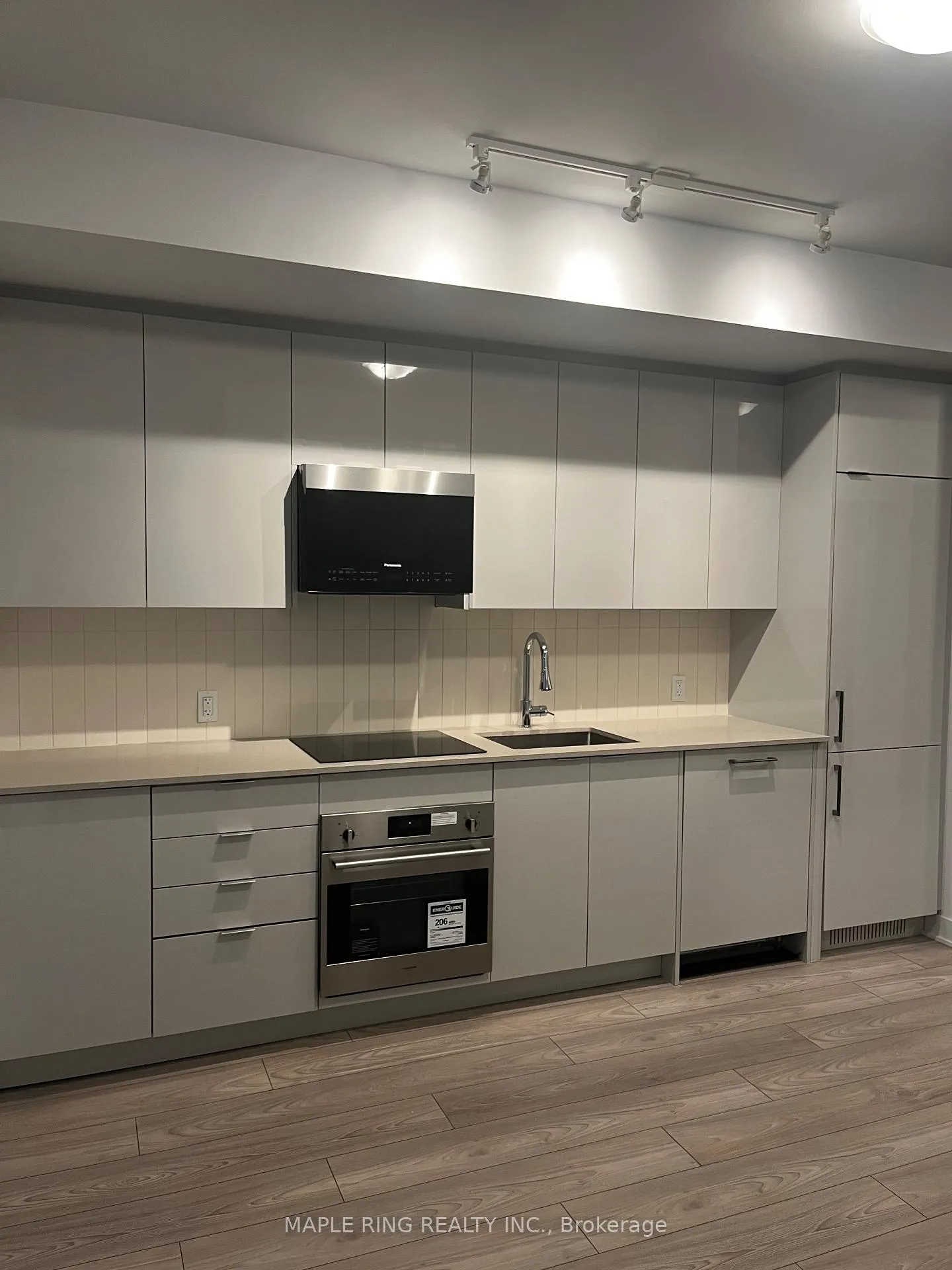 Photo 2 of Unit 1403, 2920 Hwy 7 Road, Vaughan, Vaughan Corporate Centre — HOMEH